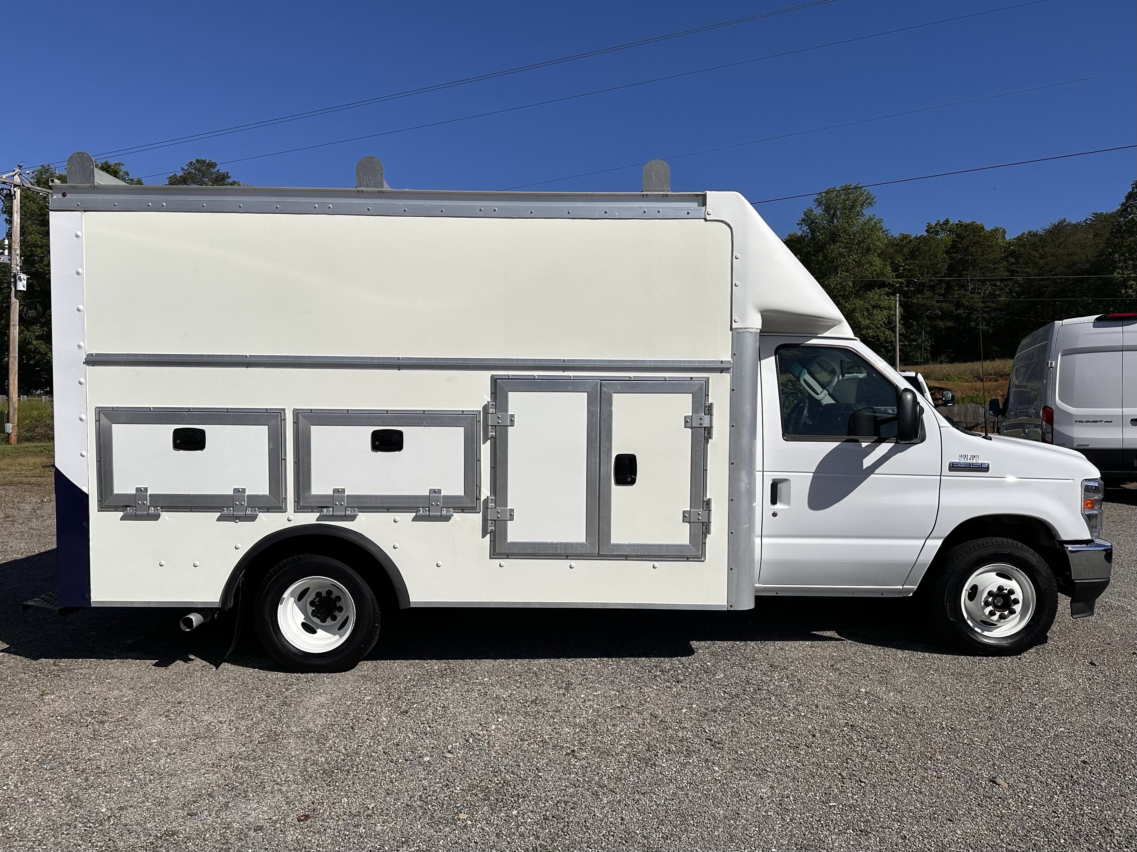 2023 Ford E-350 14ft KUV Body Base