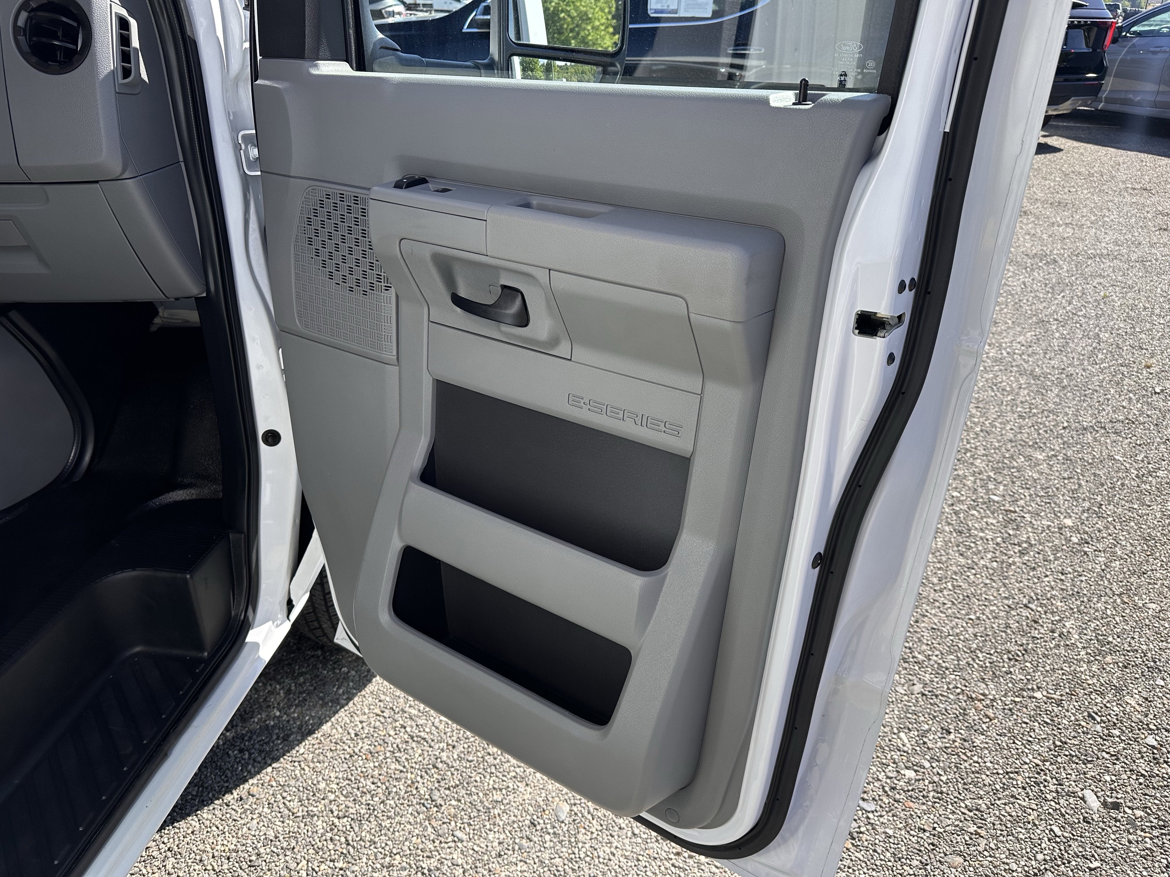 2023 Ford E-350 14ft KUV Body Base