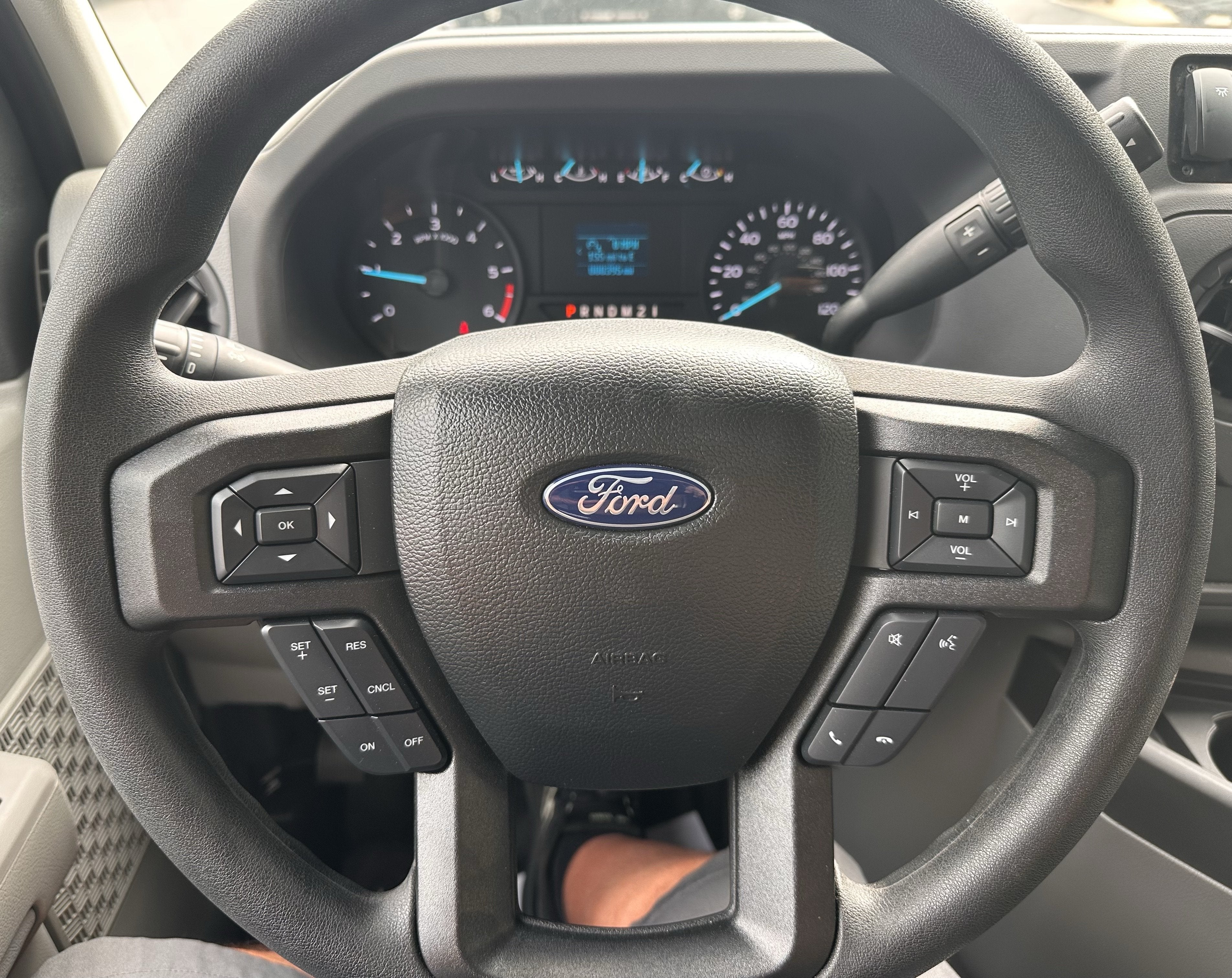 2025 Ford E-Series 10ft Box Van Base