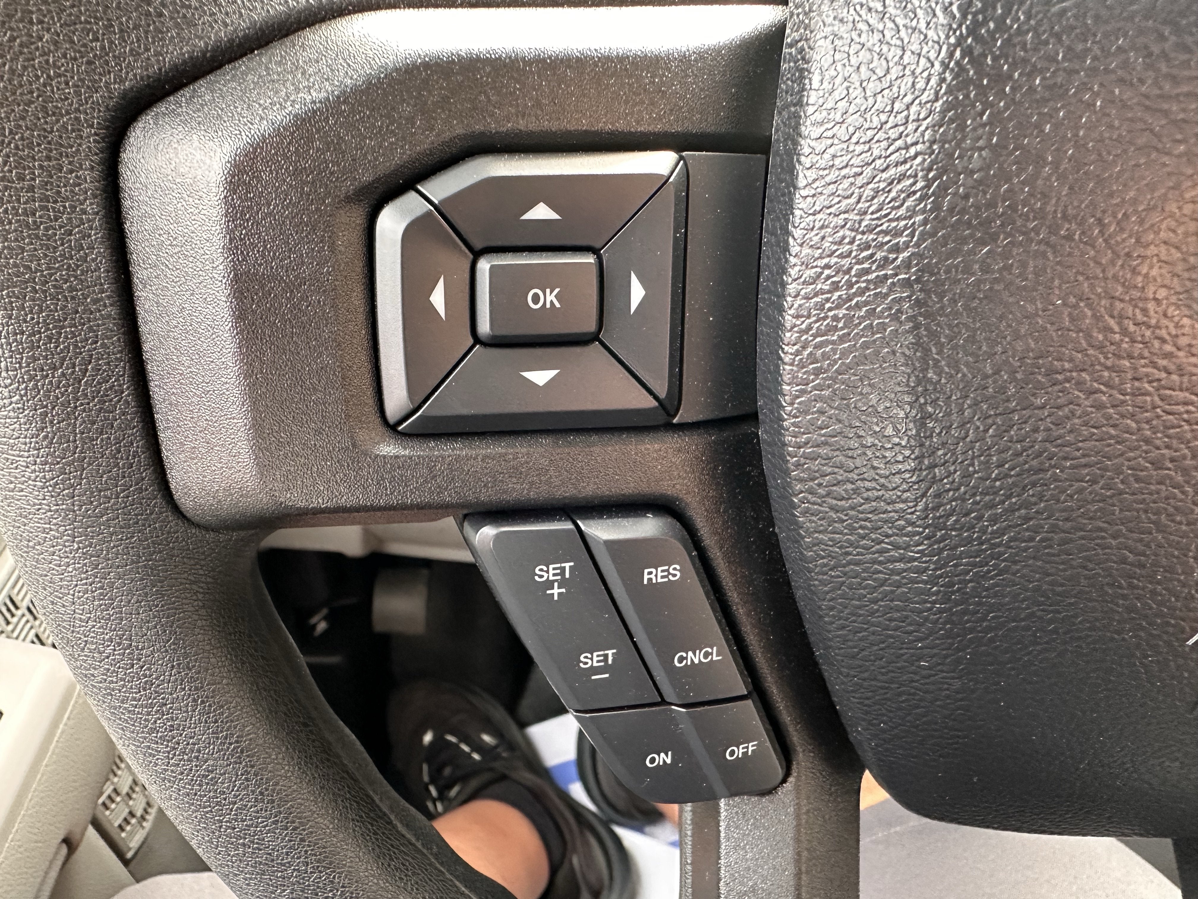 2025 Ford E-Series 10ft Box Van Base