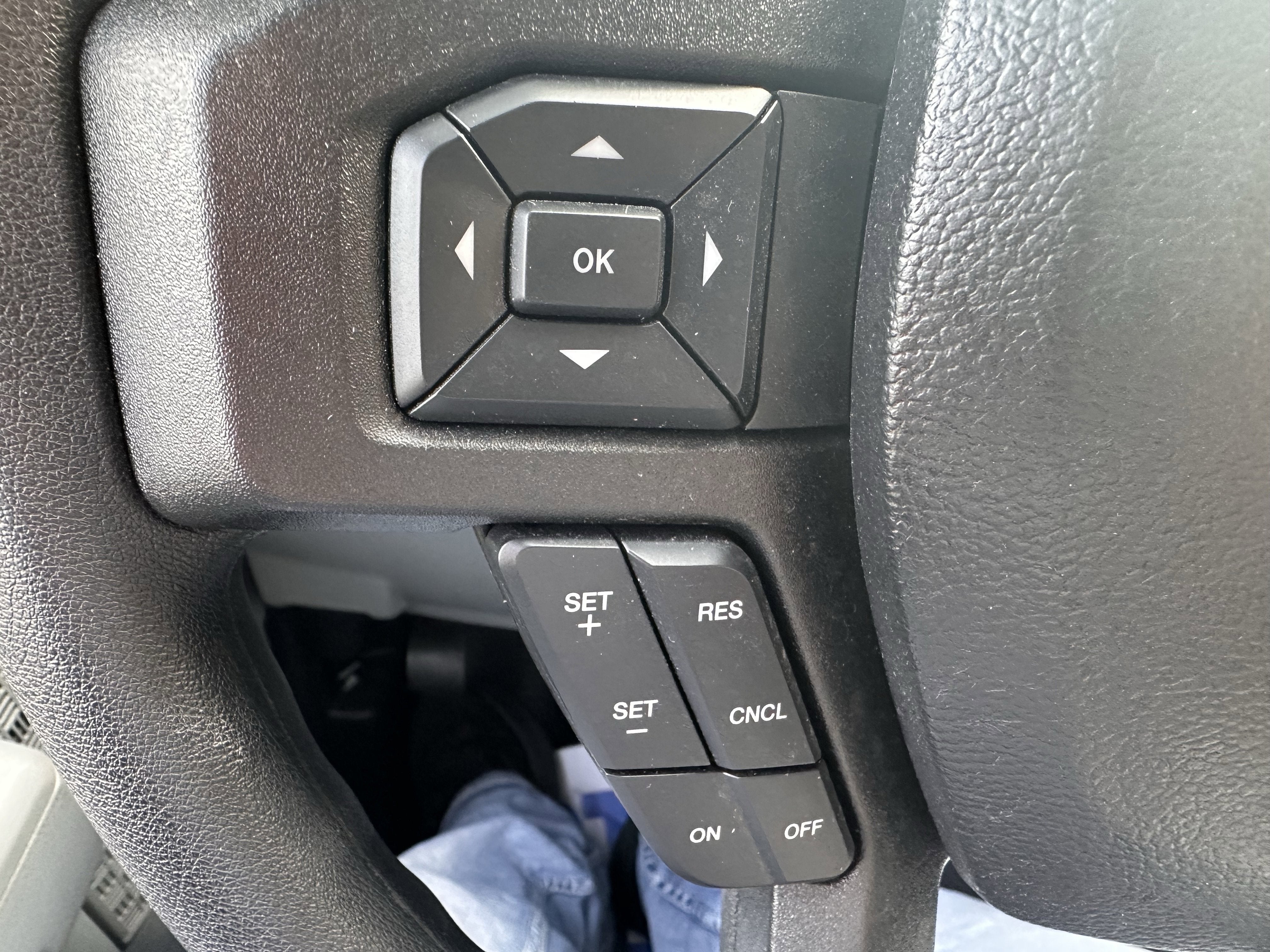 2025 Ford E-350 Box Van XL