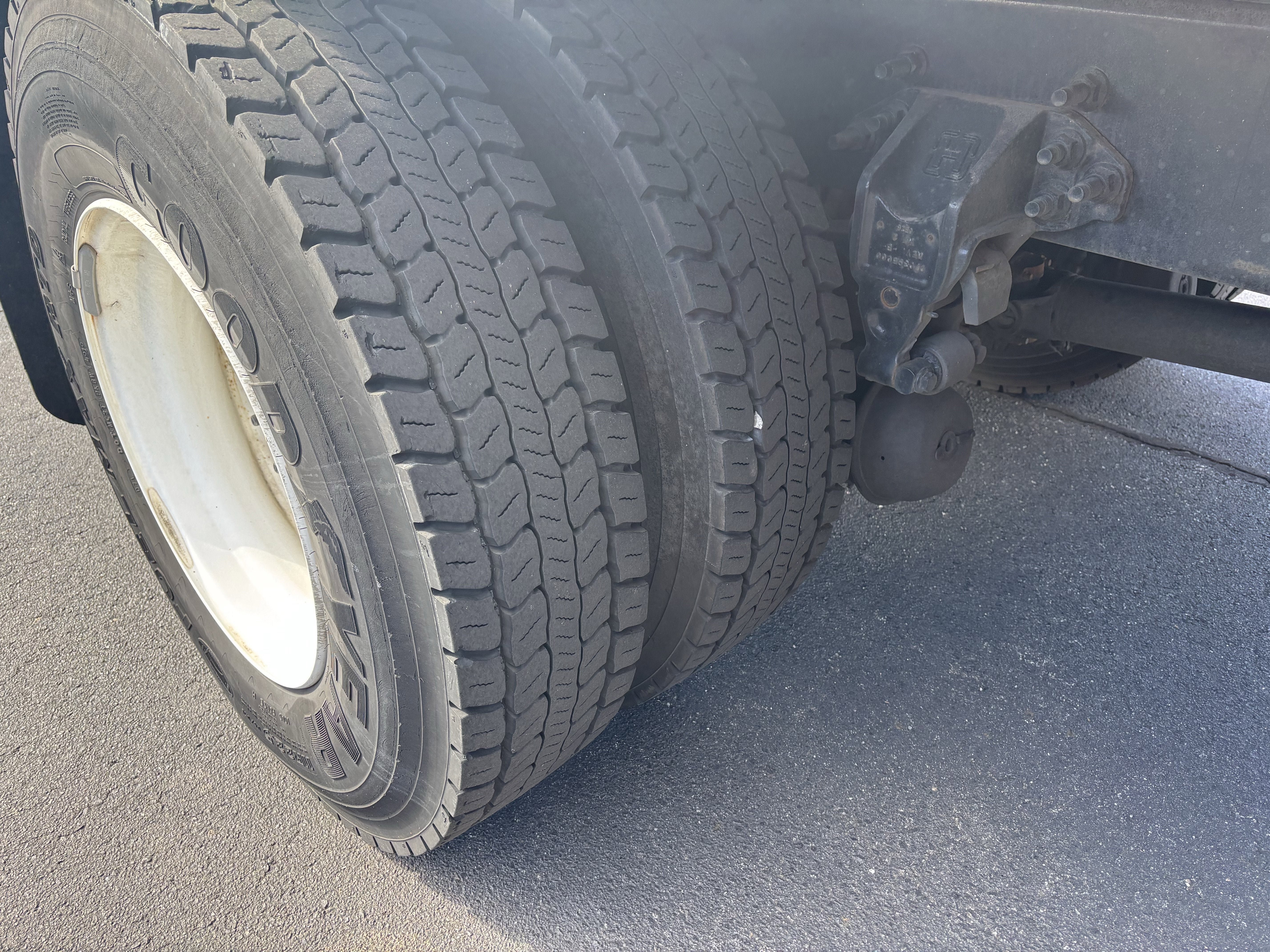 2021 Ford Super Duty F-750 XL Reefer Box Truck