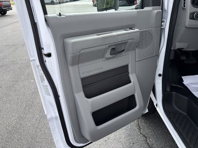 2026 Ford E-450 XL 16ft Box Van W/Liftgate