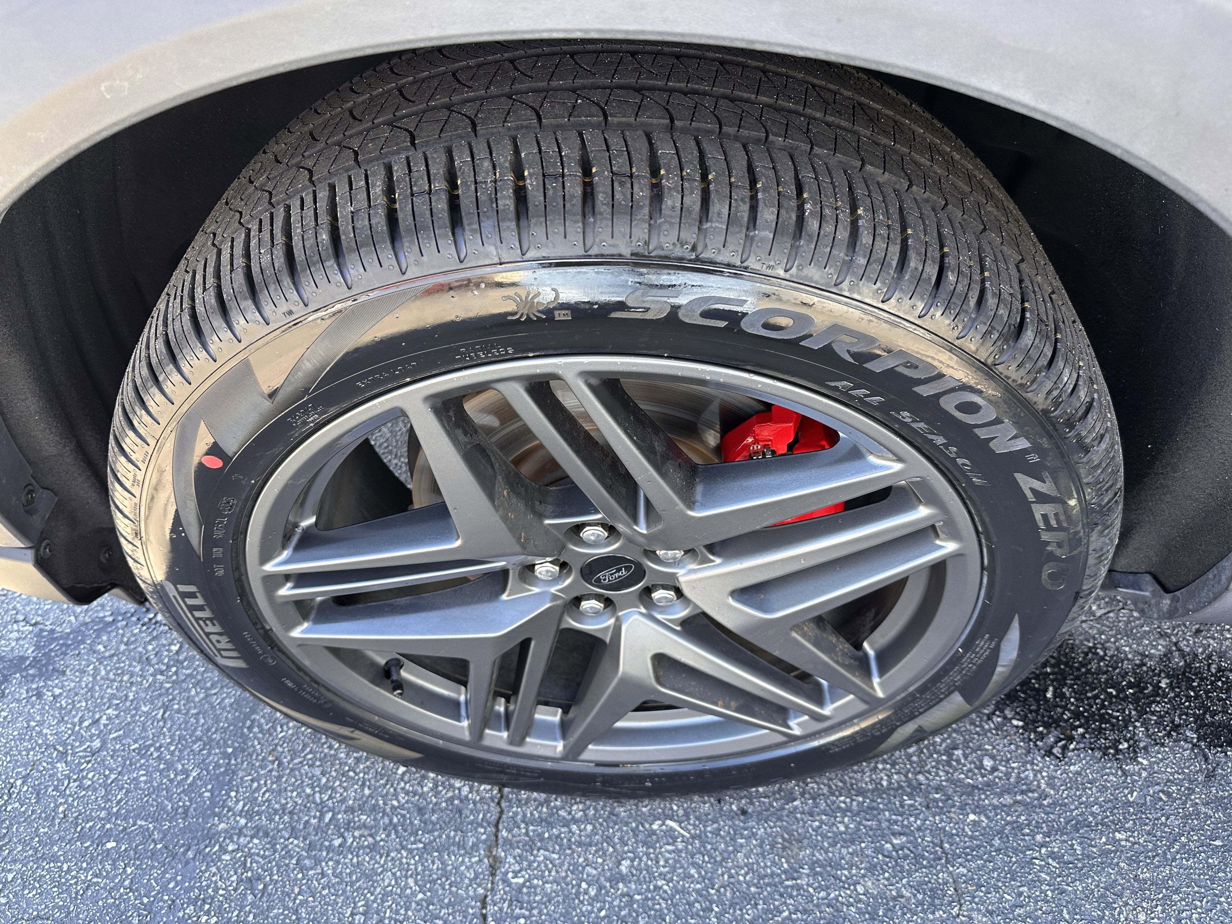 2020 Ford Explorer ST