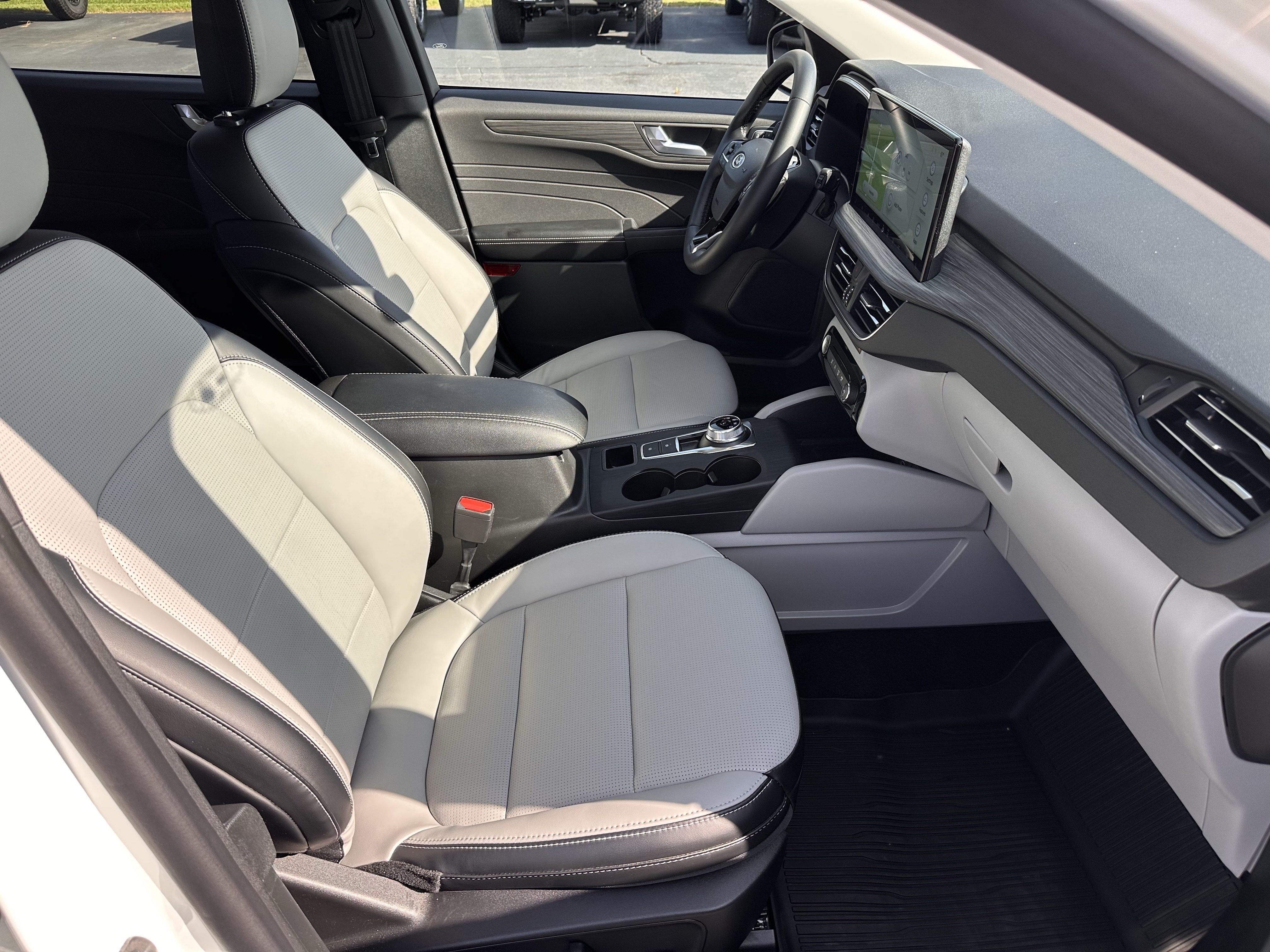 2026 Ford Escape Platinum