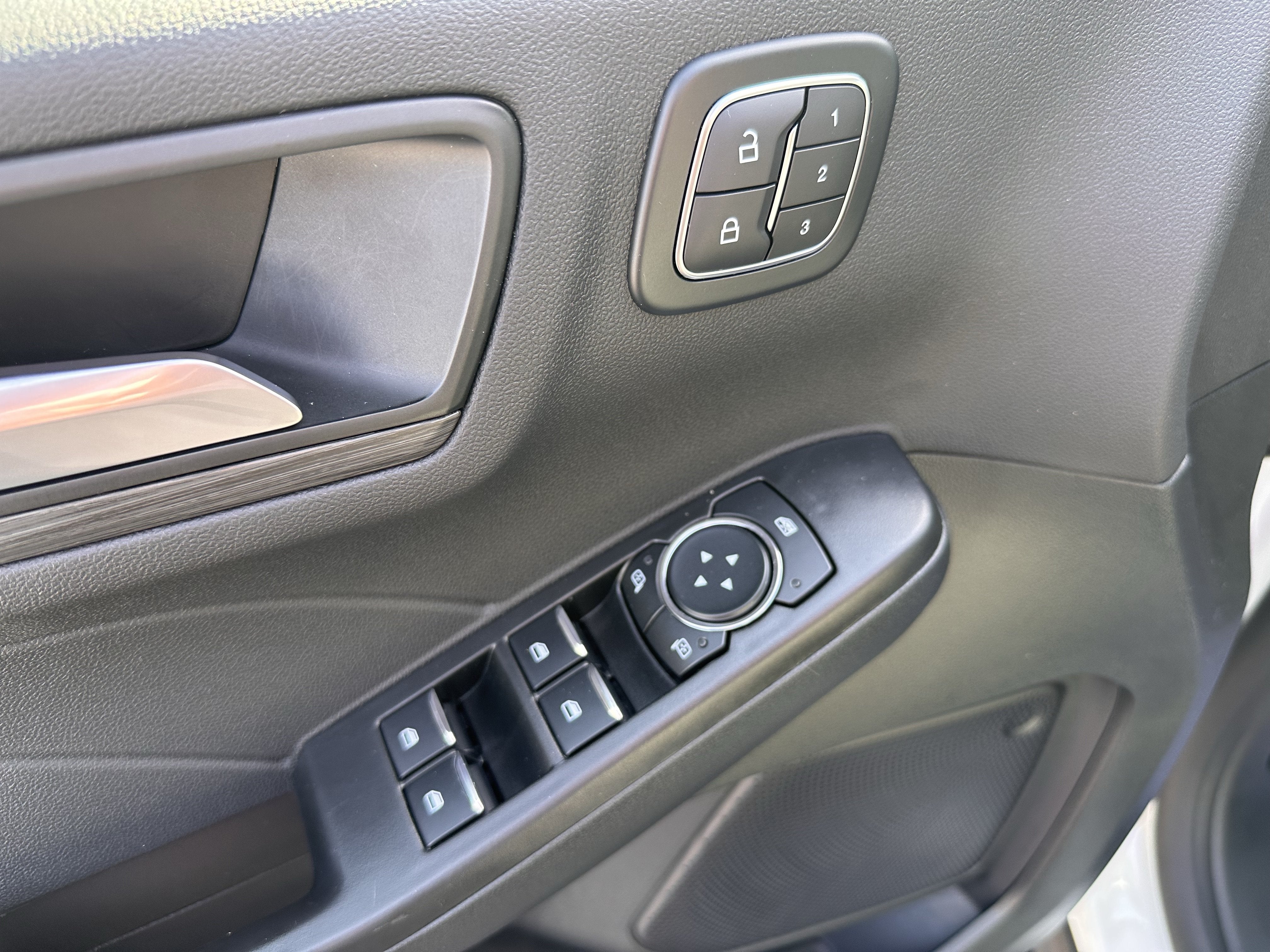 2026 Ford Escape Platinum