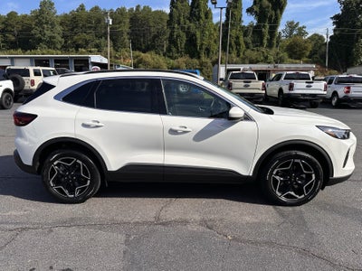 2026 Ford Escape Platinum