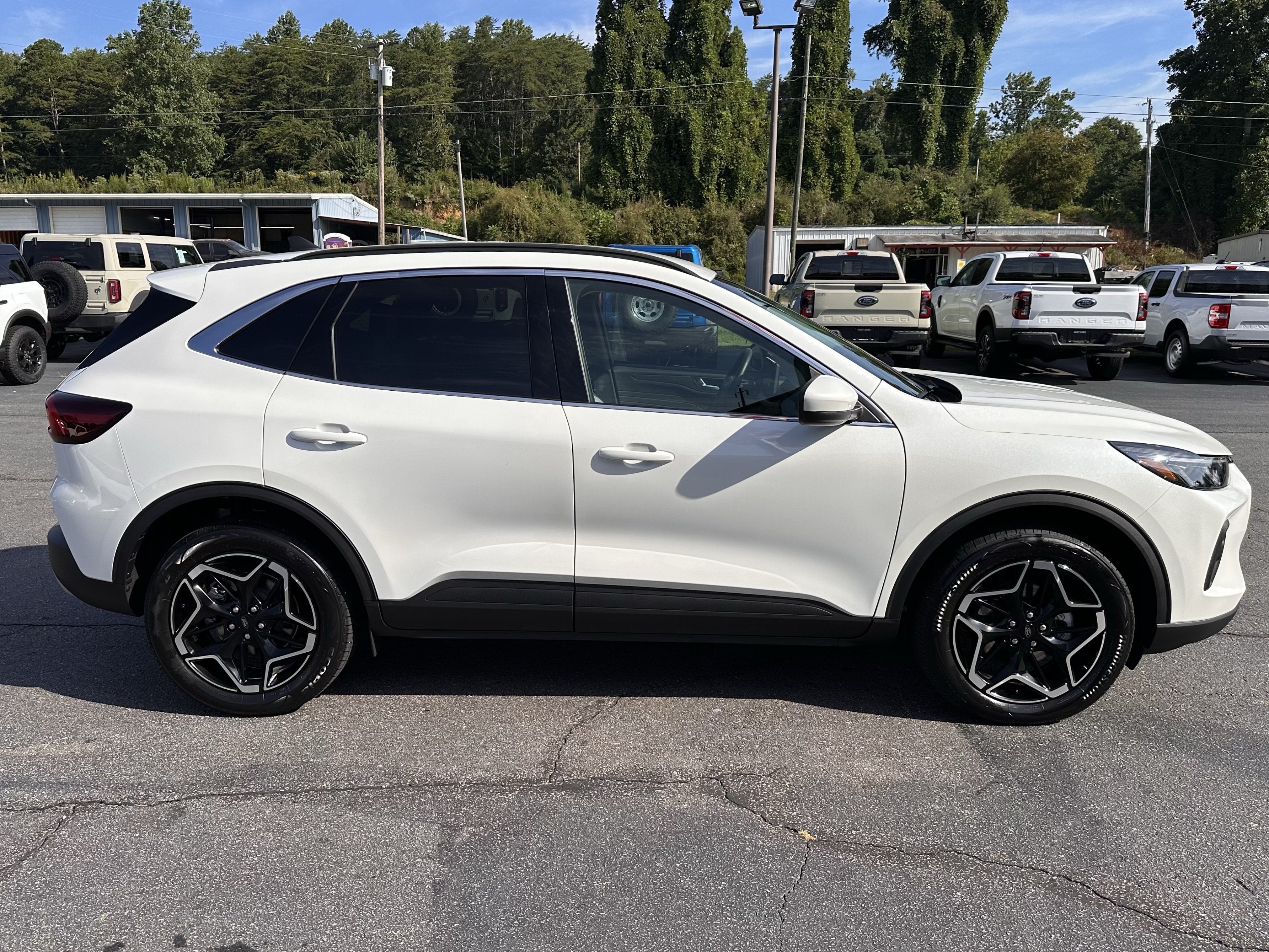 2026 Ford Escape Platinum