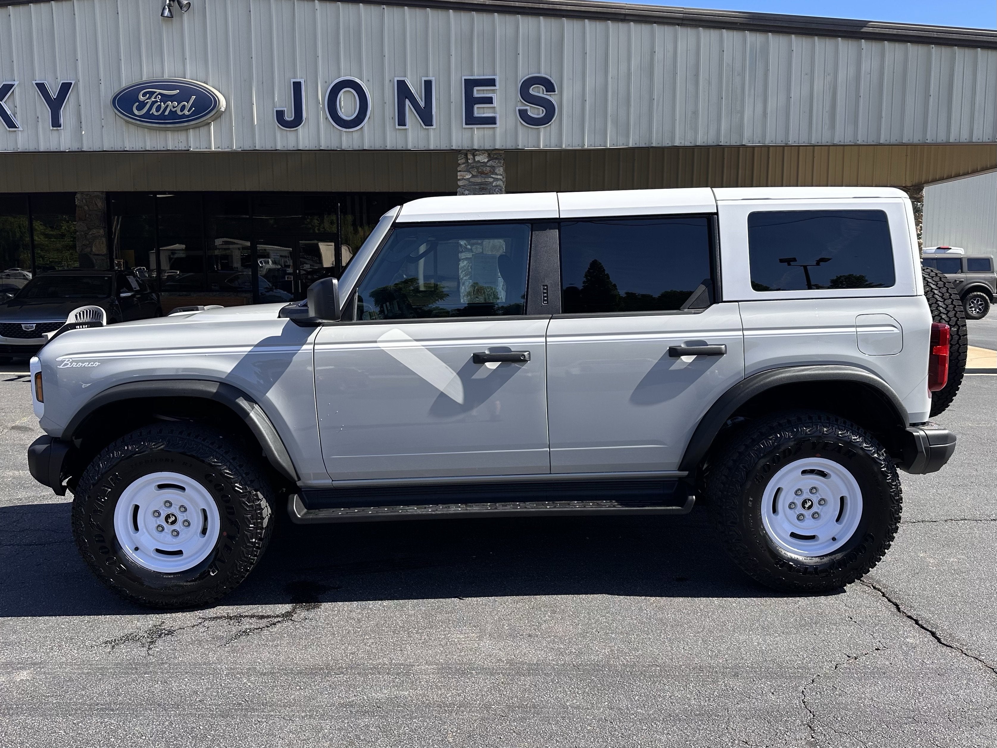 2026 Ford Bronco Heritage Edition