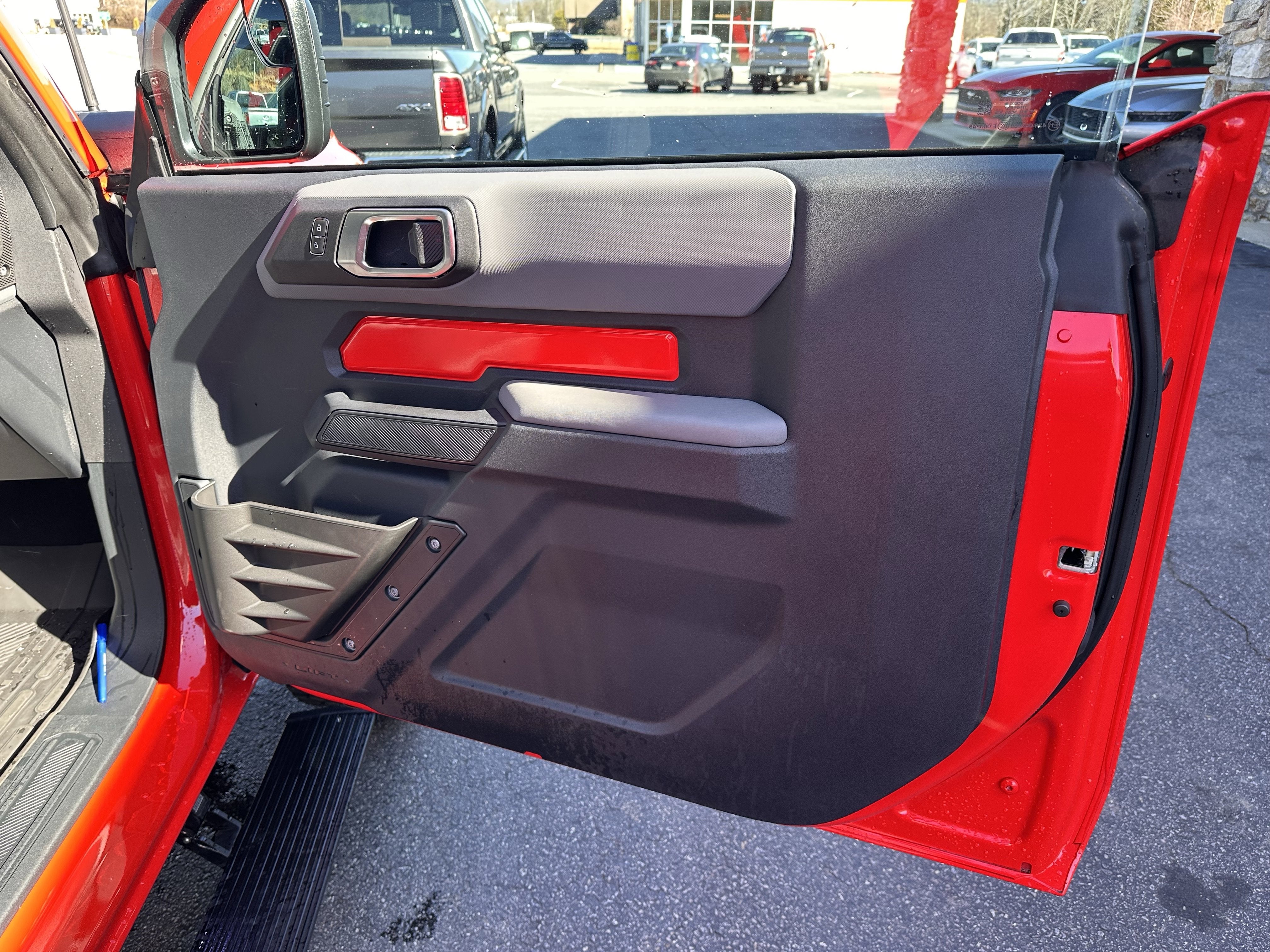 2023 Ford Bronco Base