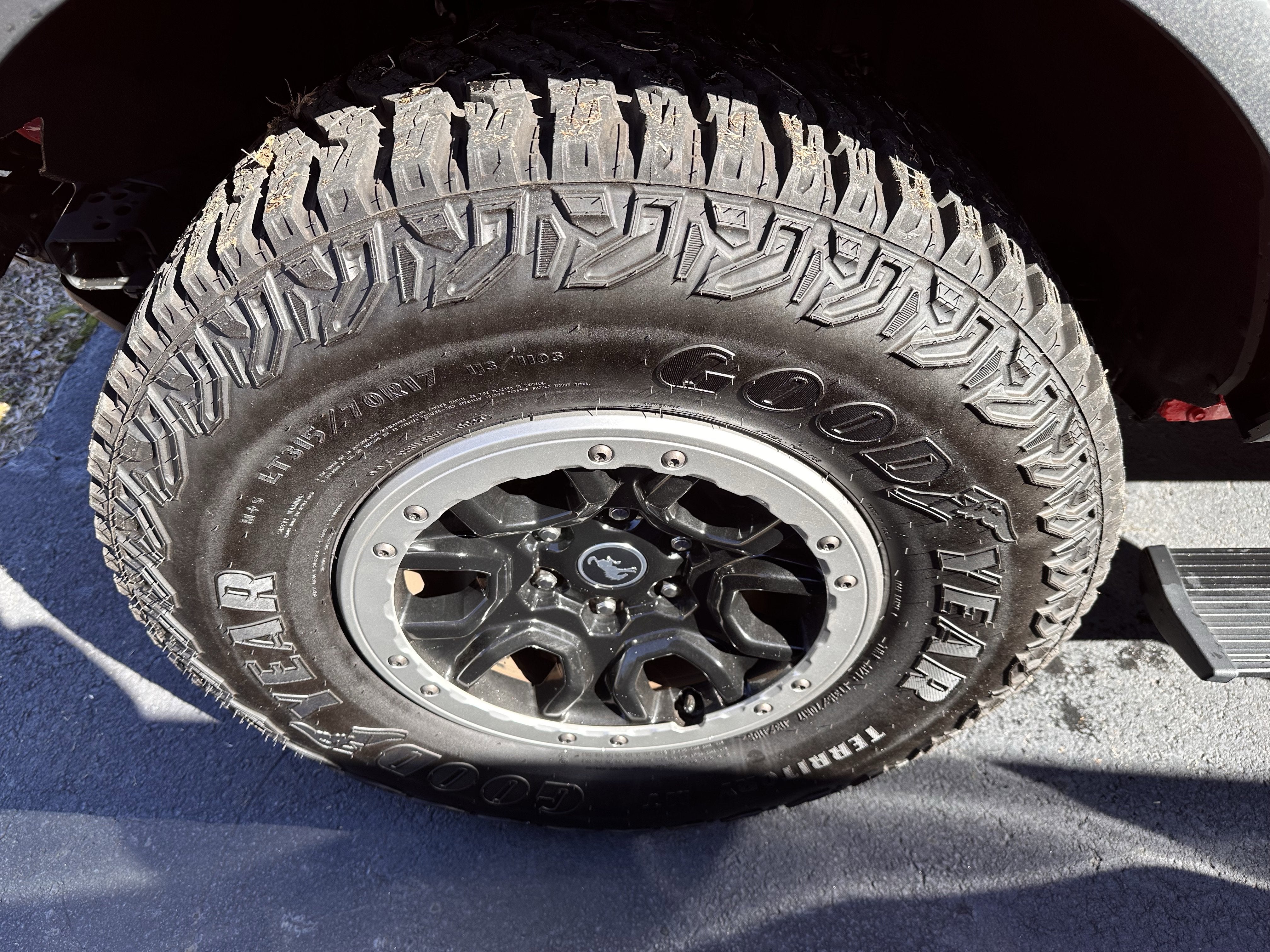 2023 Ford Bronco Base