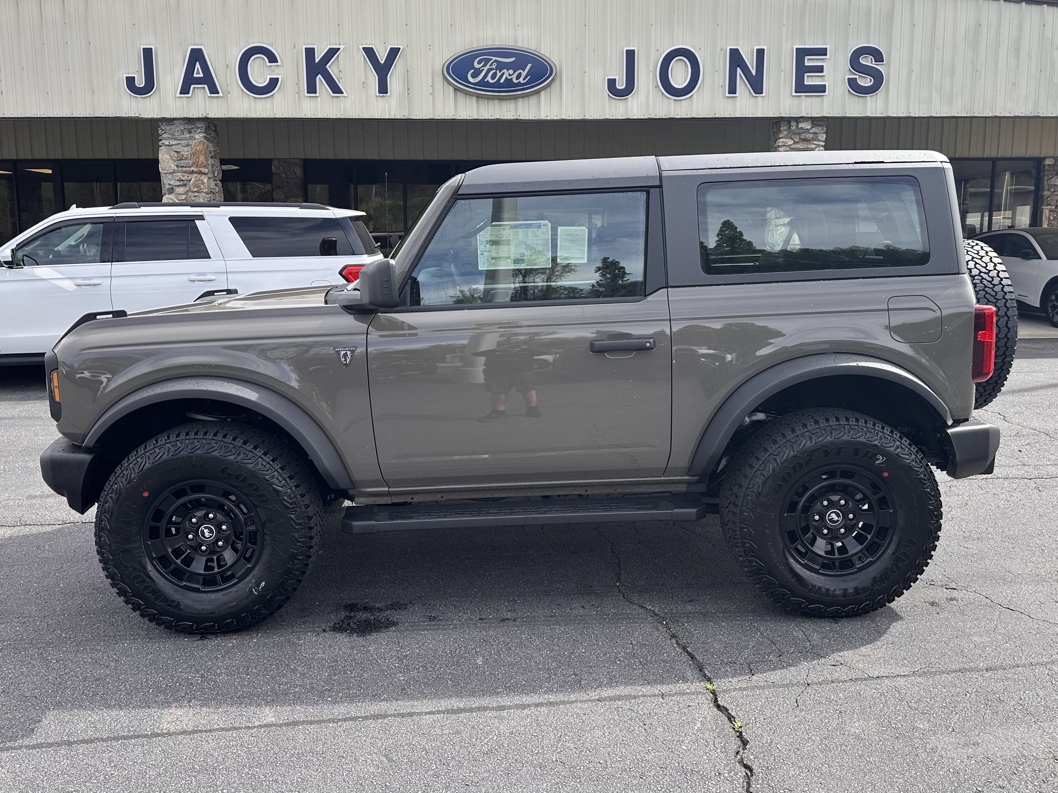 2026 Ford Bronco Base