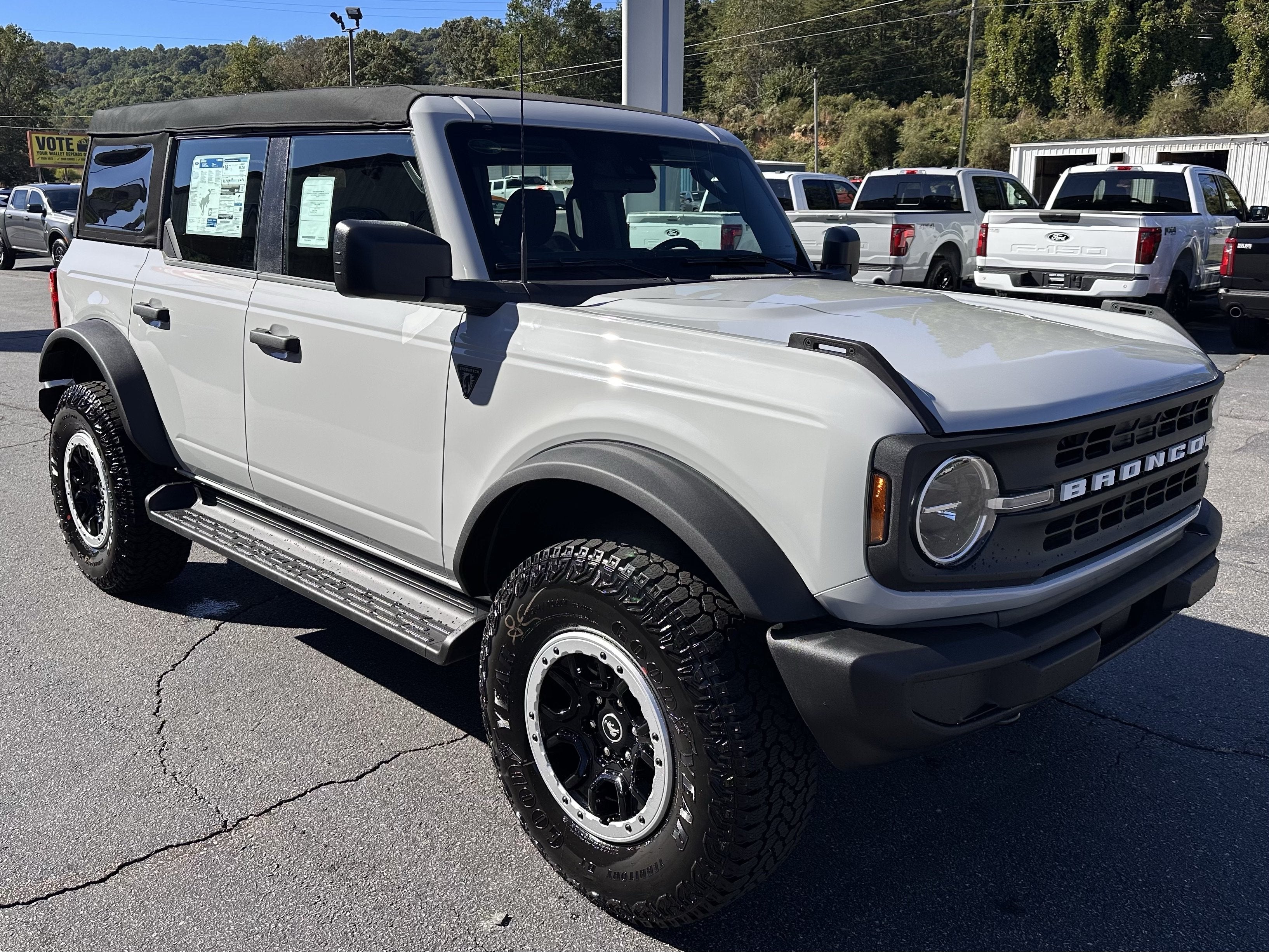 2026 Ford Bronco Base