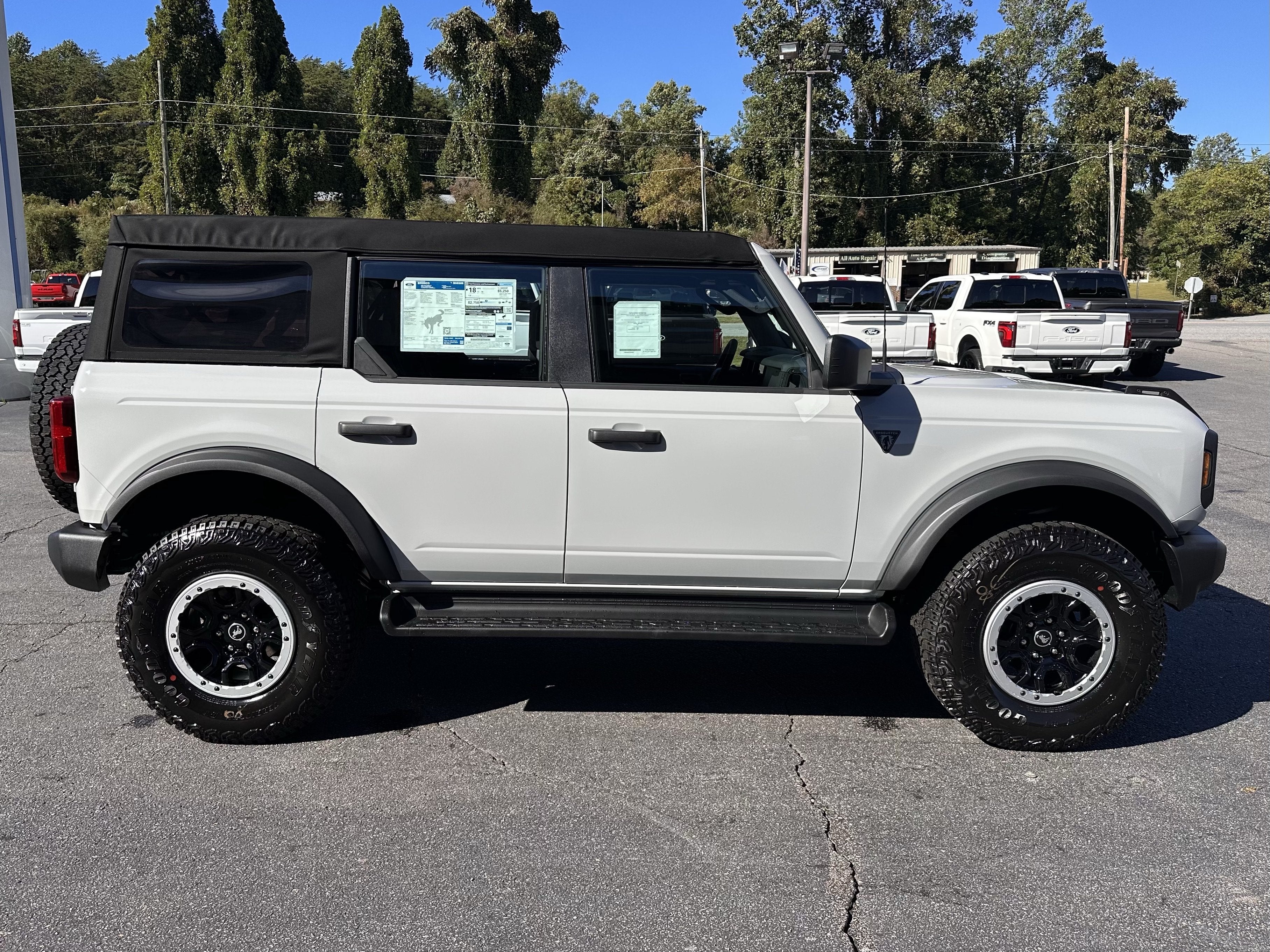 2026 Ford Bronco Base