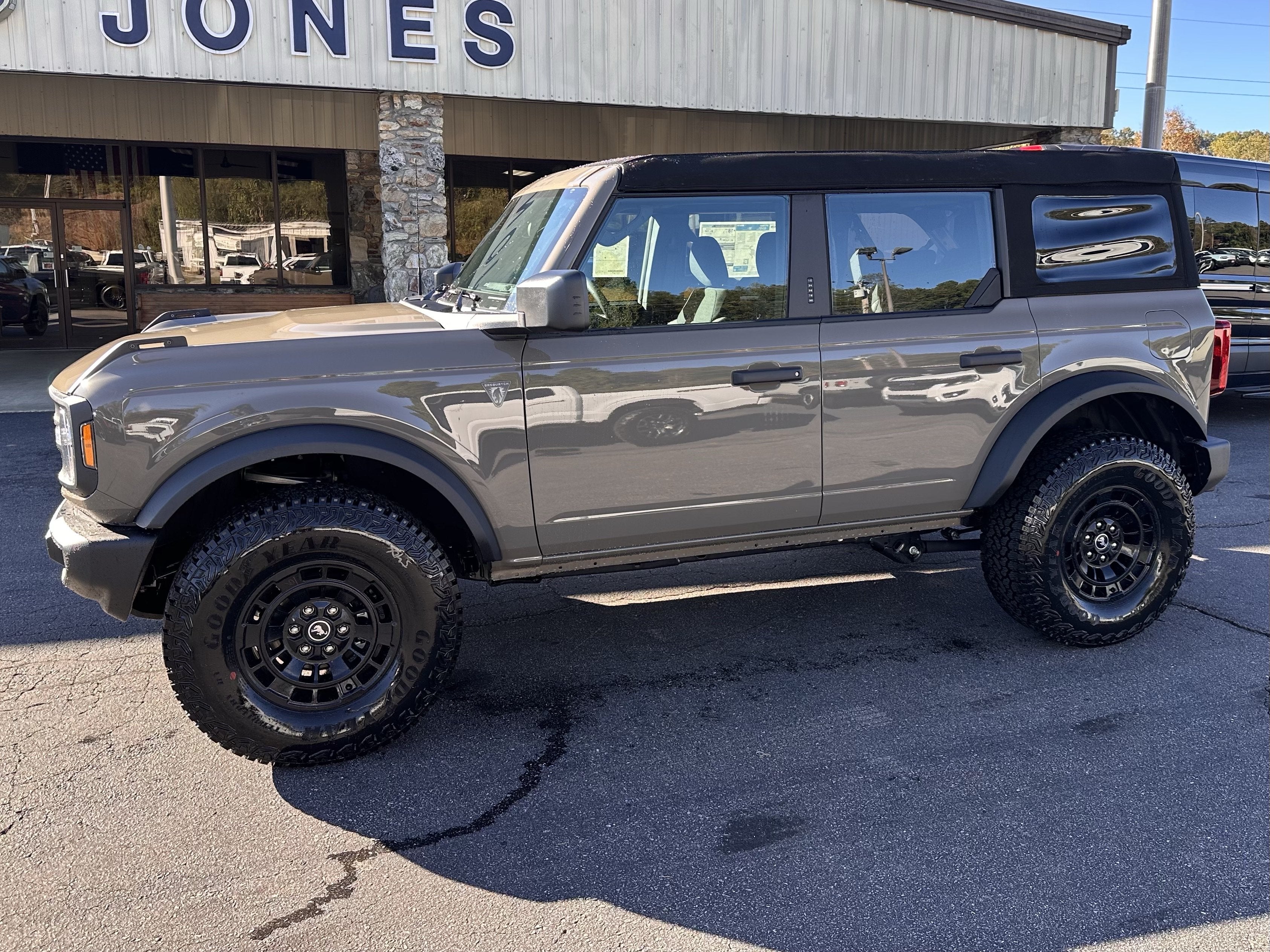 2026 Ford Bronco Base