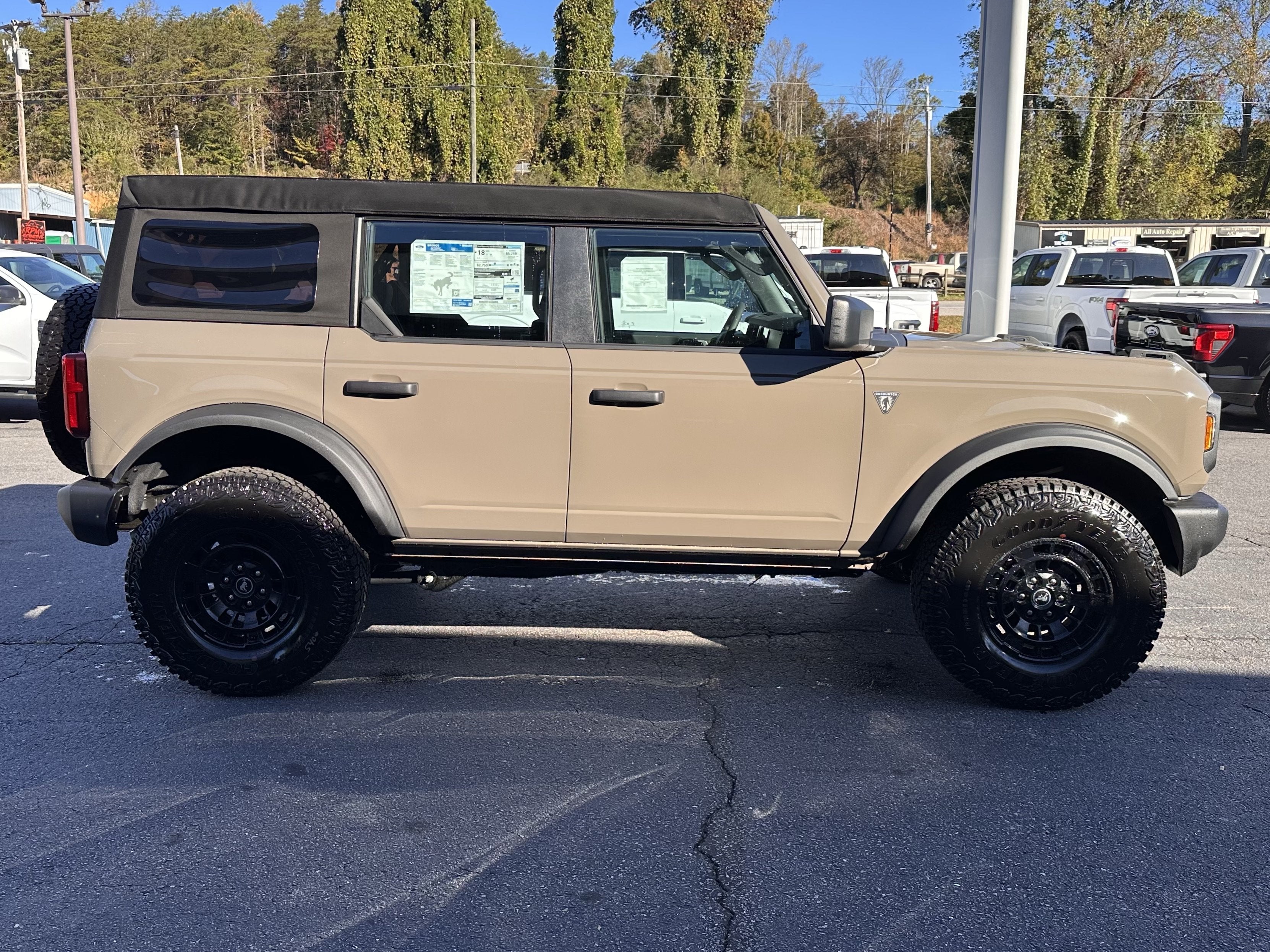 2026 Ford Bronco Base