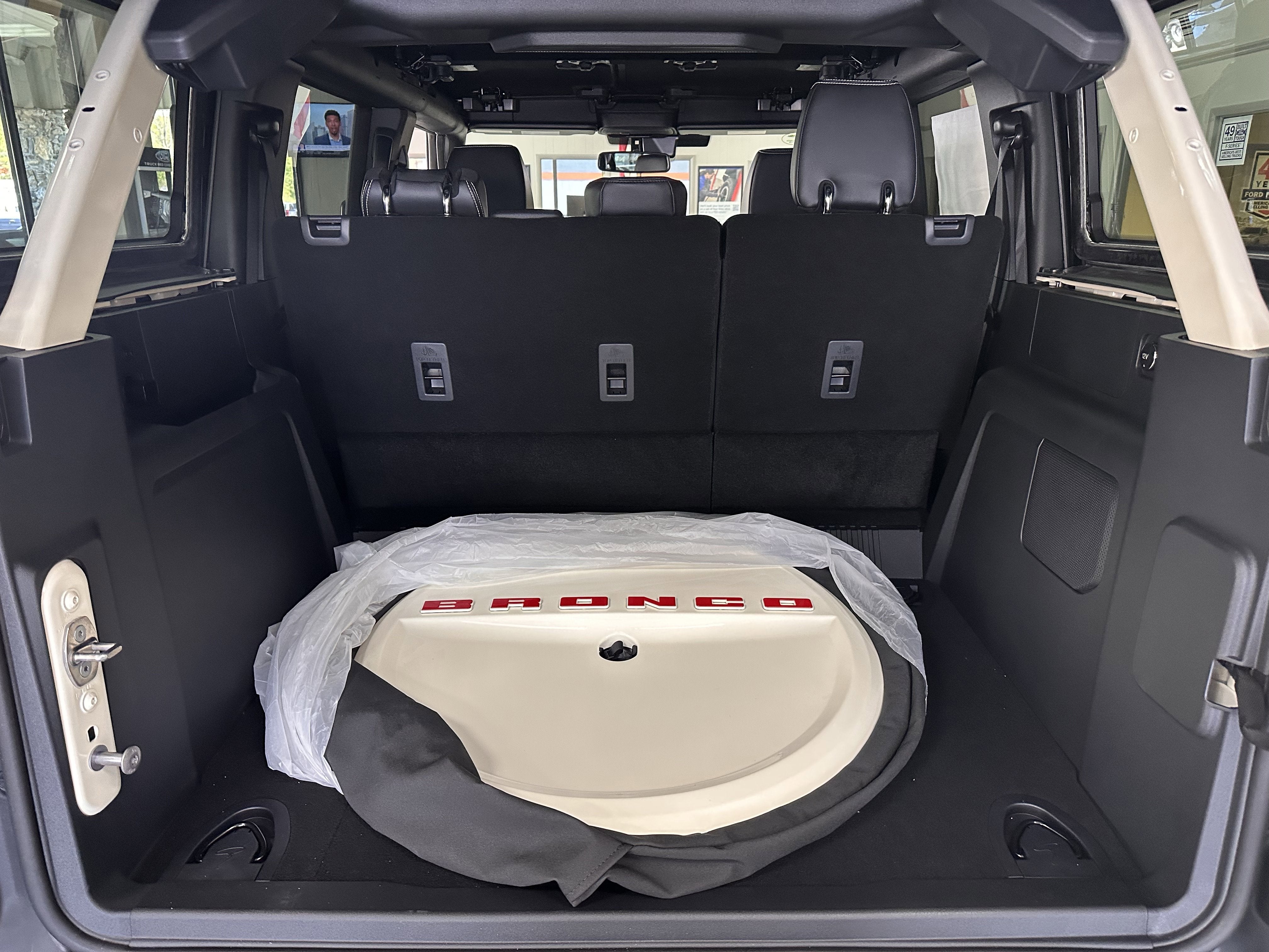 2026 Ford Bronco Outer Banks 60th Anniversary