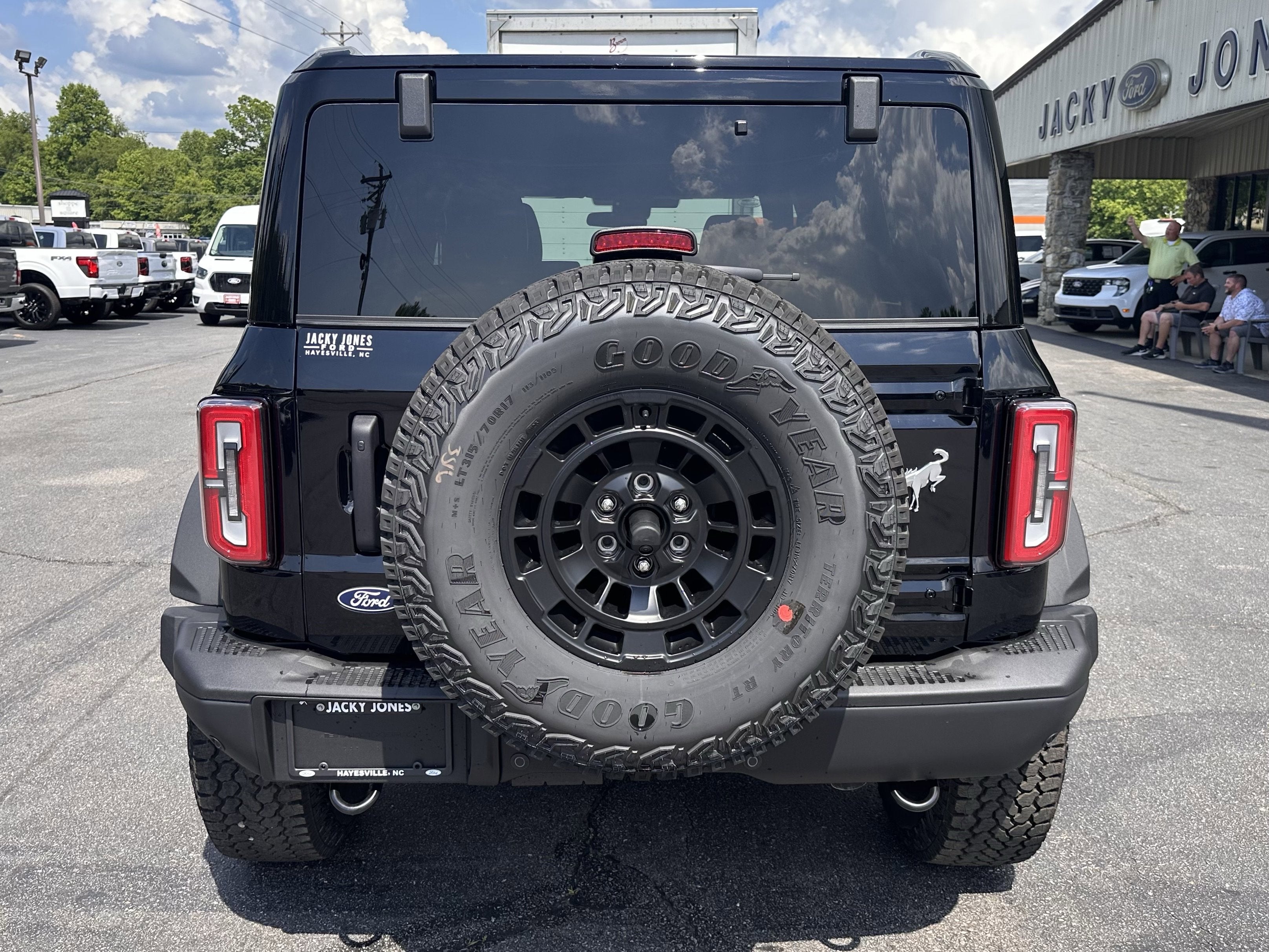 2026 Ford Bronco Badlands