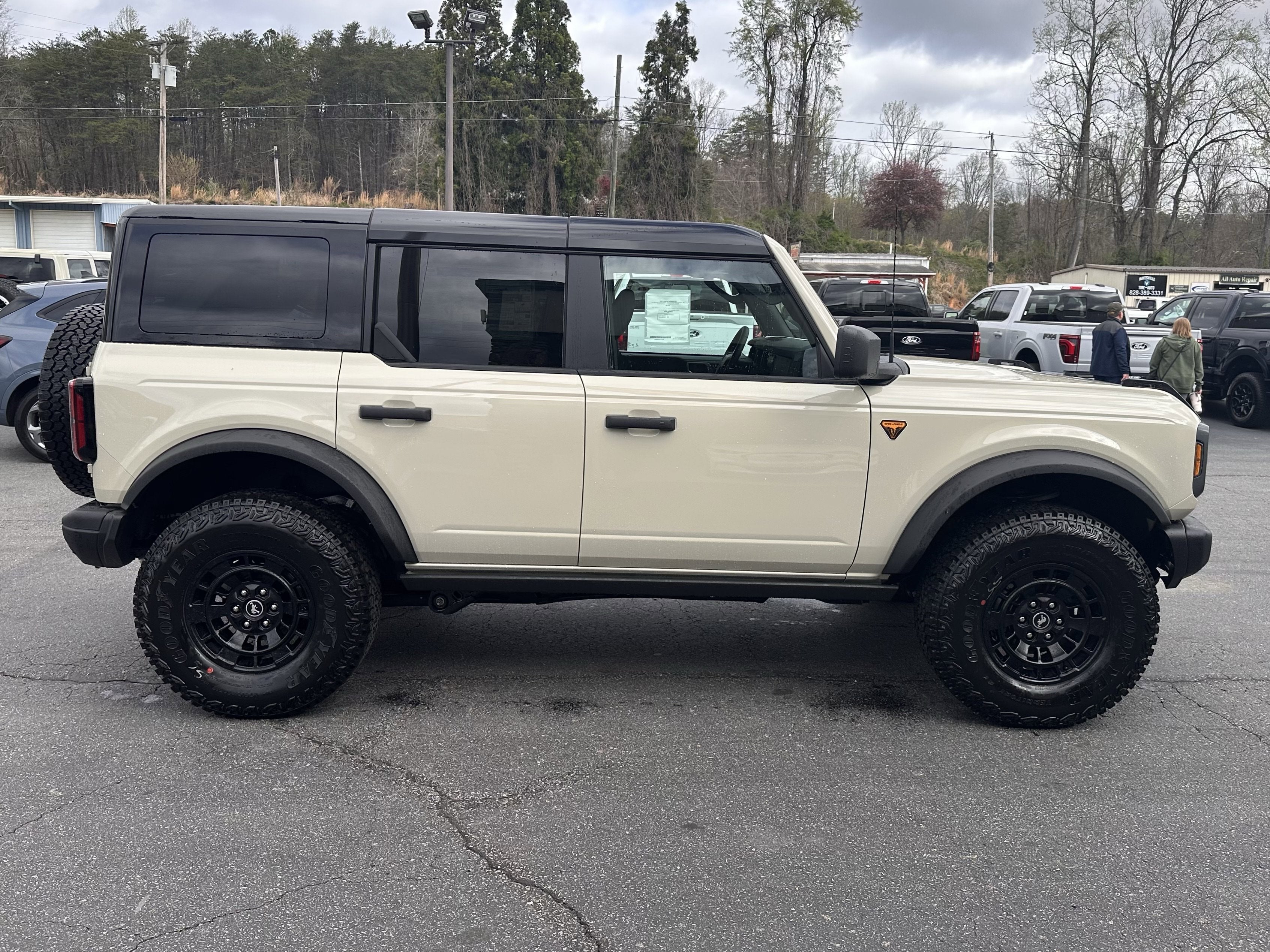 2026 Ford Bronco Badlands