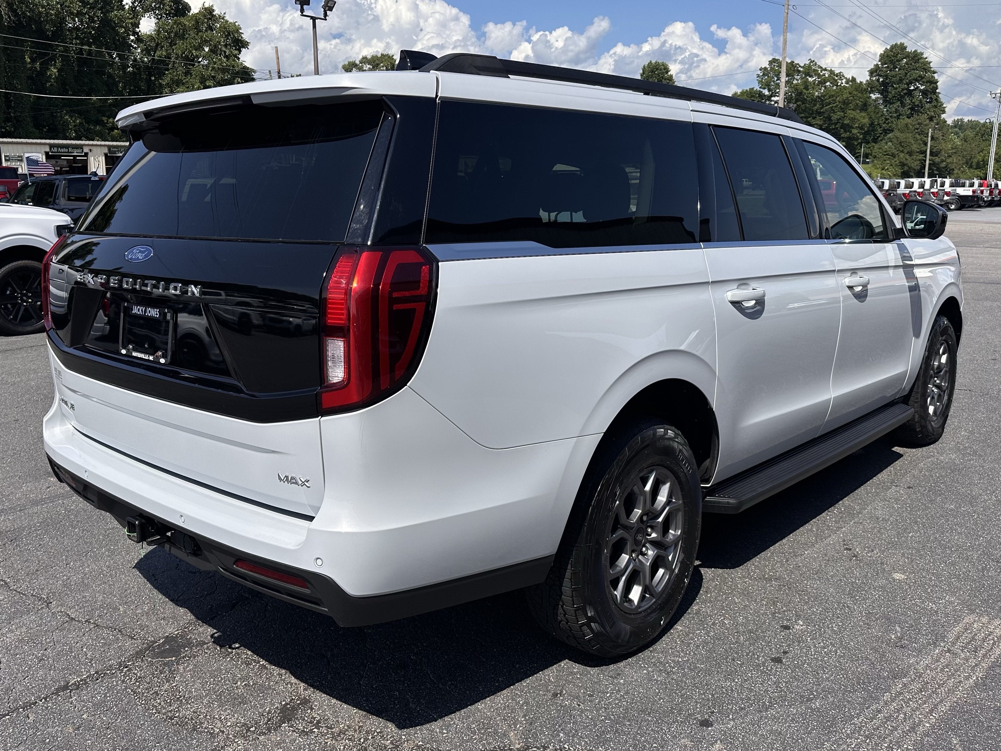 2025 Ford Expedition Max Active