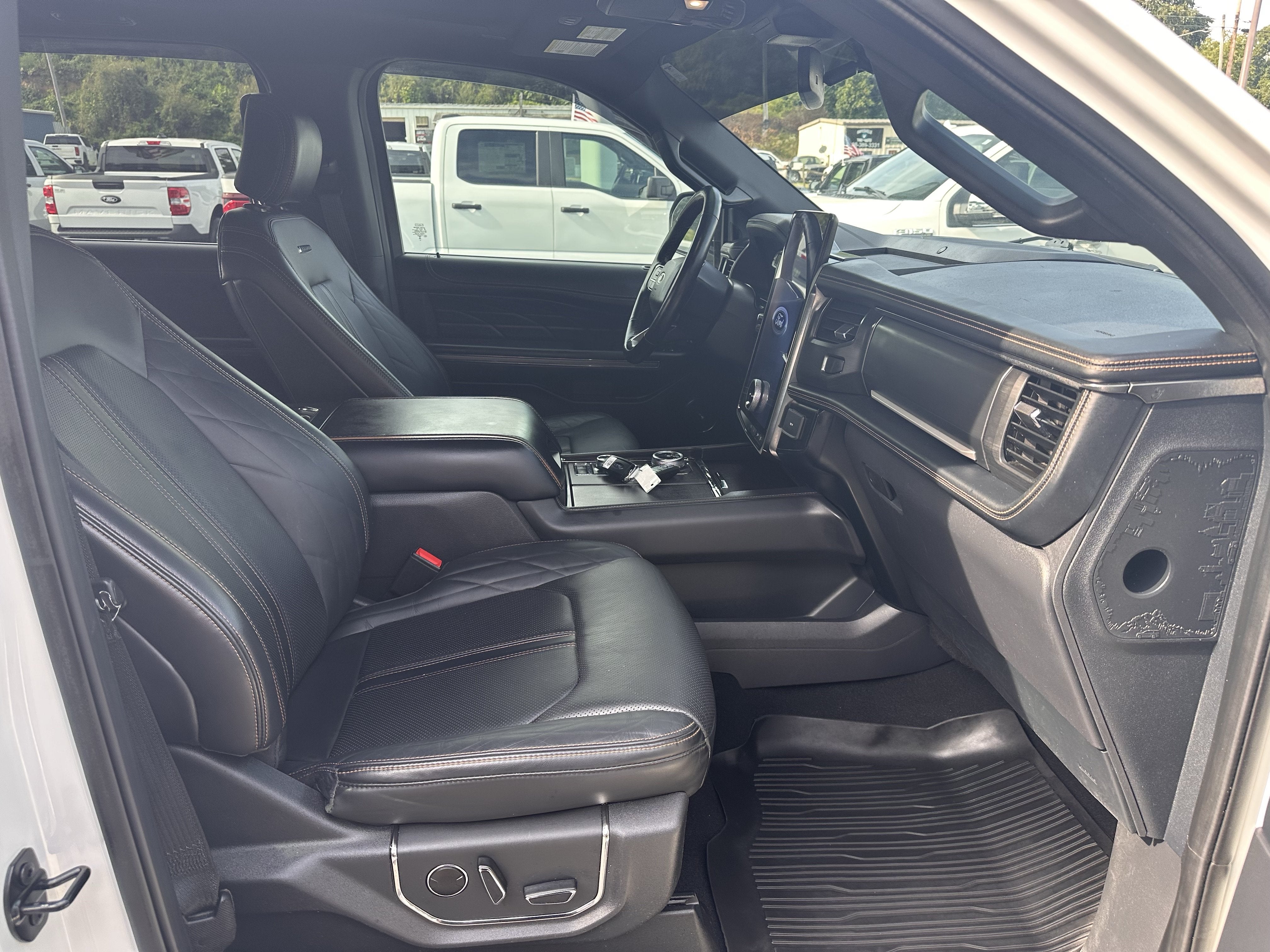 2024 Ford Expedition Max Platinum