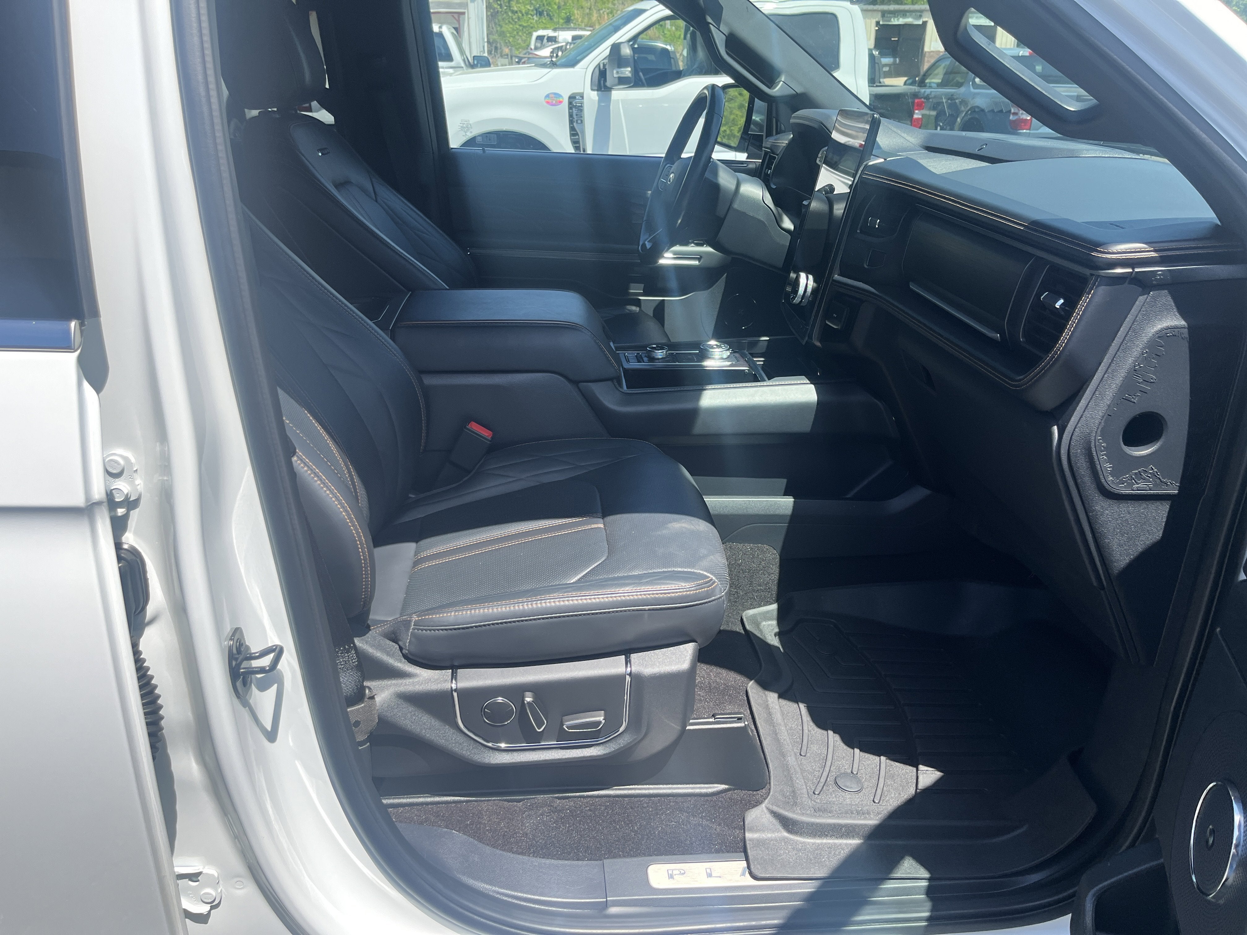 2023 Ford Expedition Max Platinum