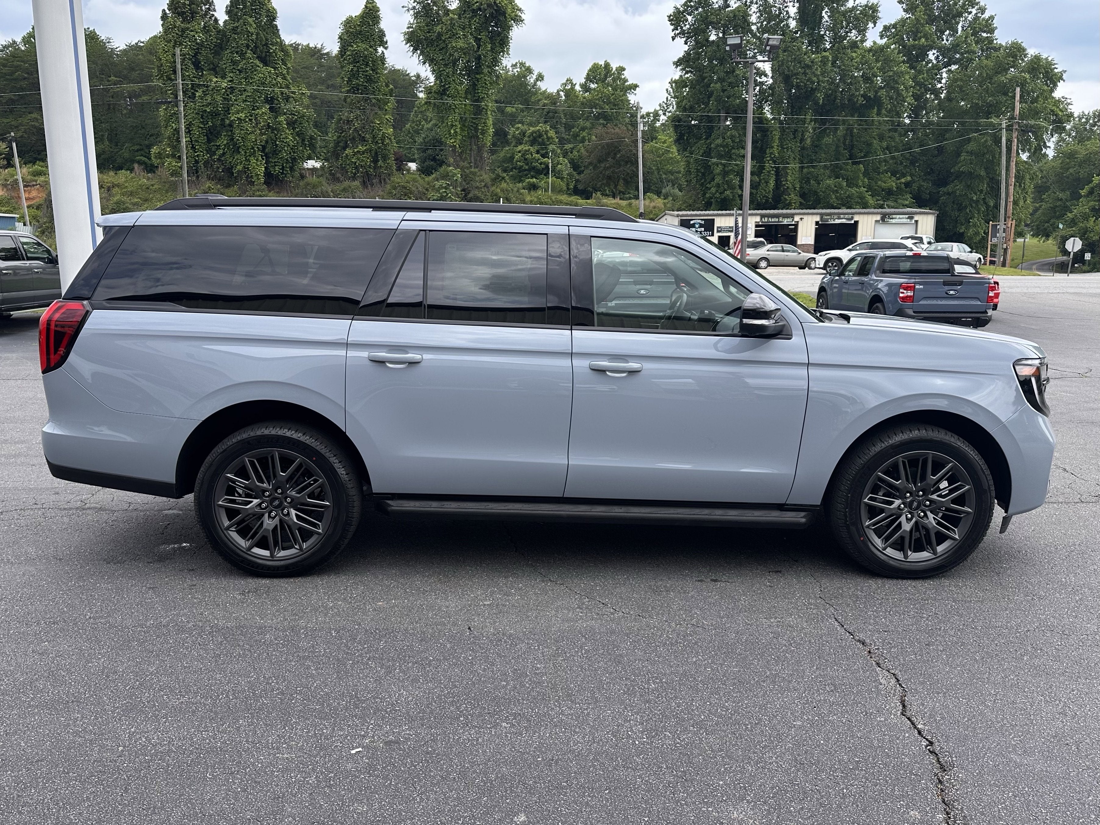 2026 Ford Expedition Max Platinum