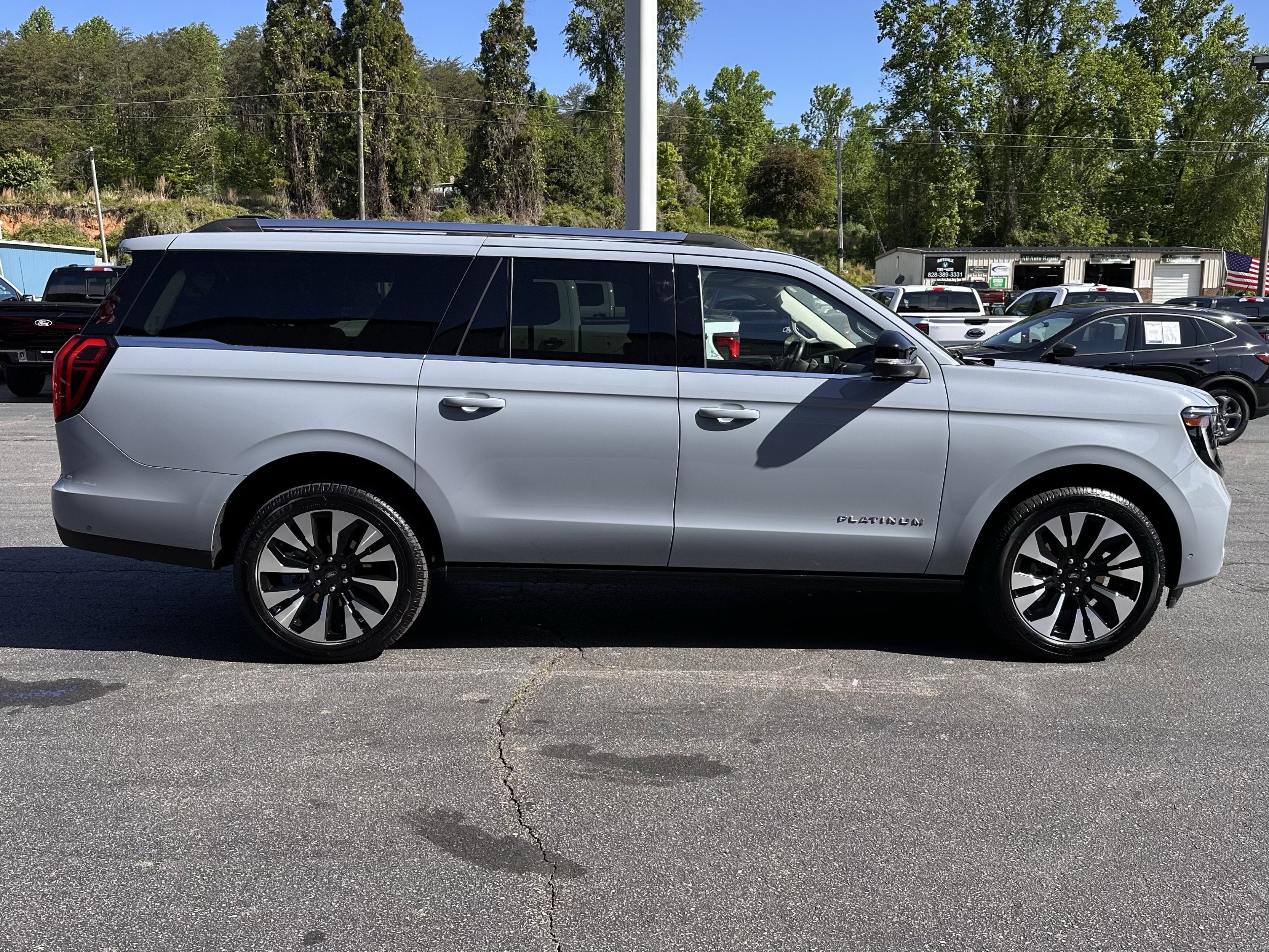 2025 Ford Expedition Max Platinum