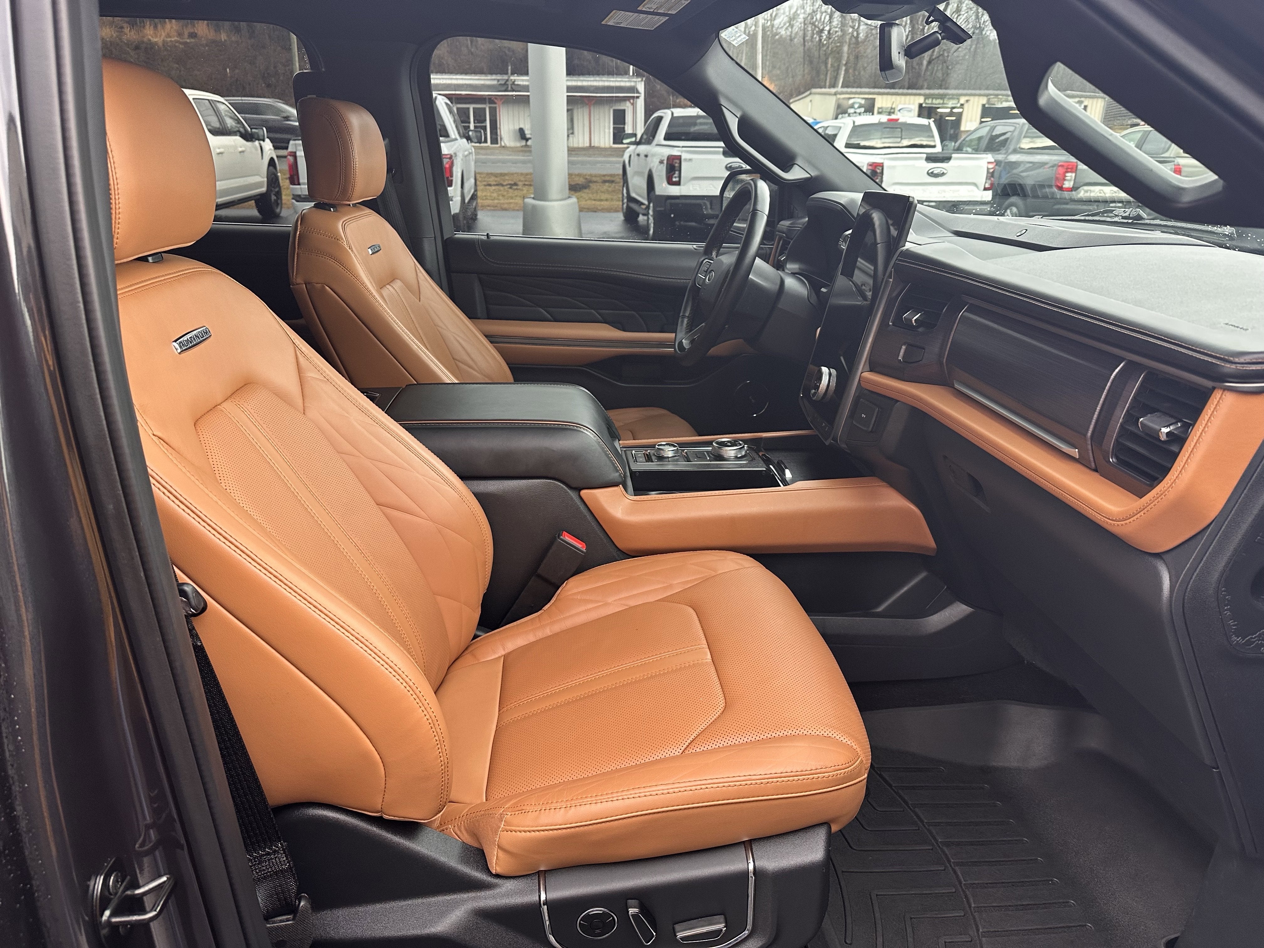 2022 Ford Expedition Max Platinum