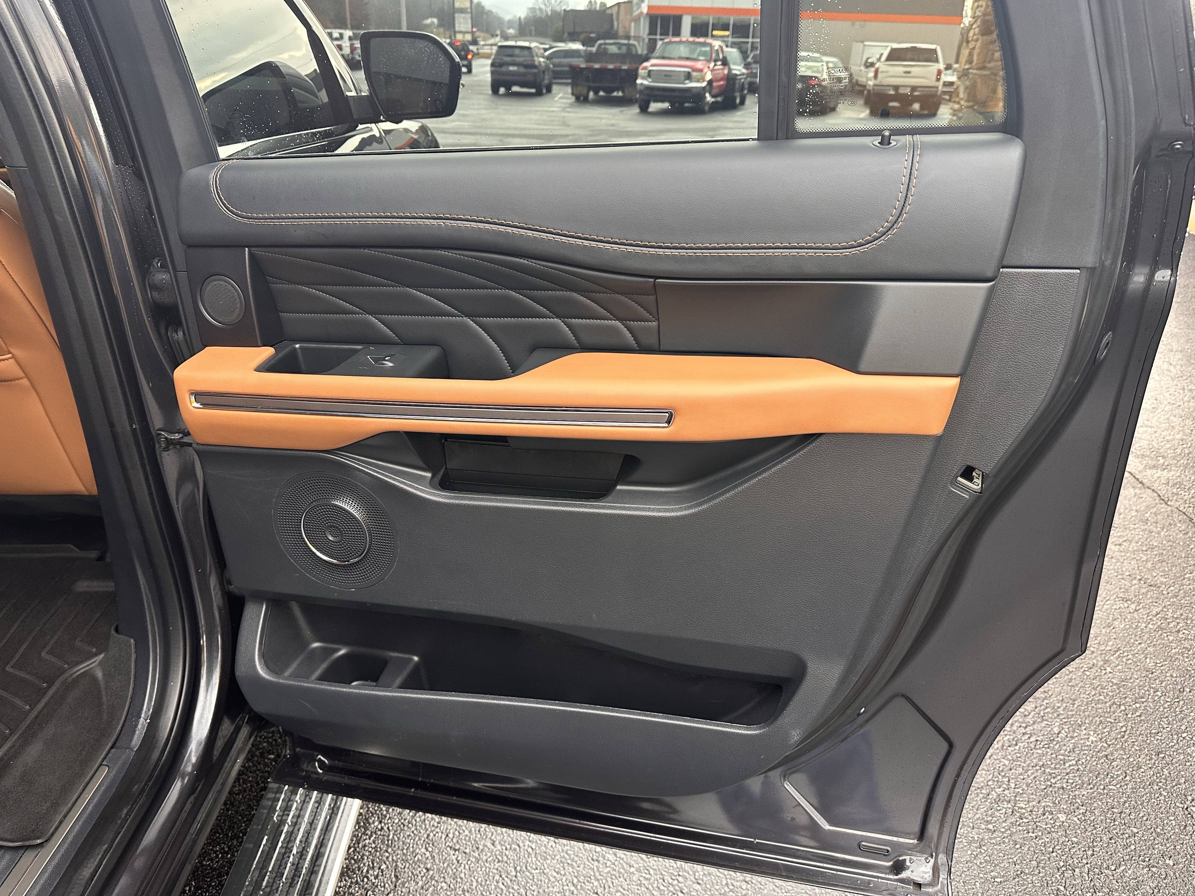 2022 Ford Expedition Max Platinum