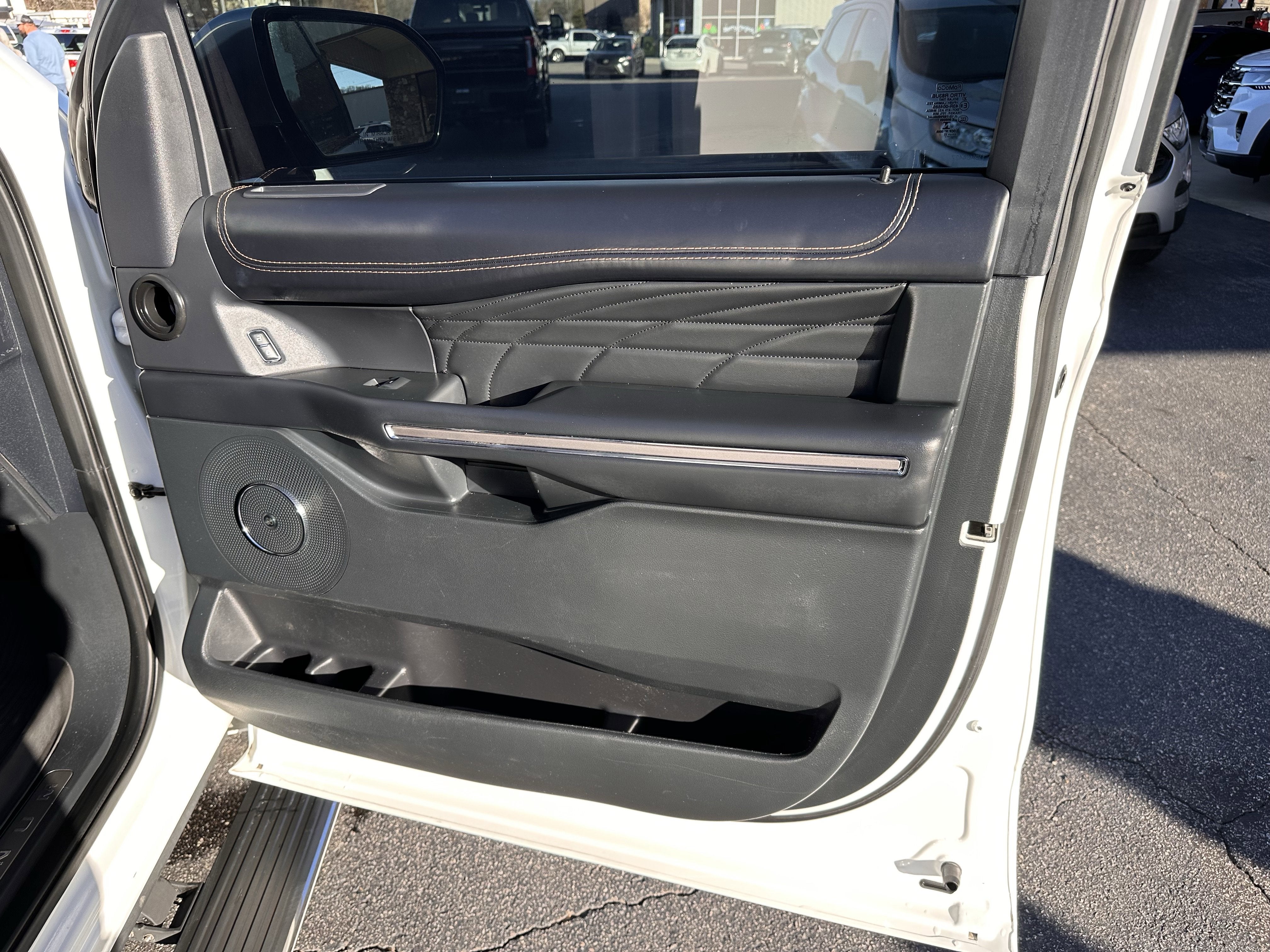 2022 Ford Expedition Max Platinum