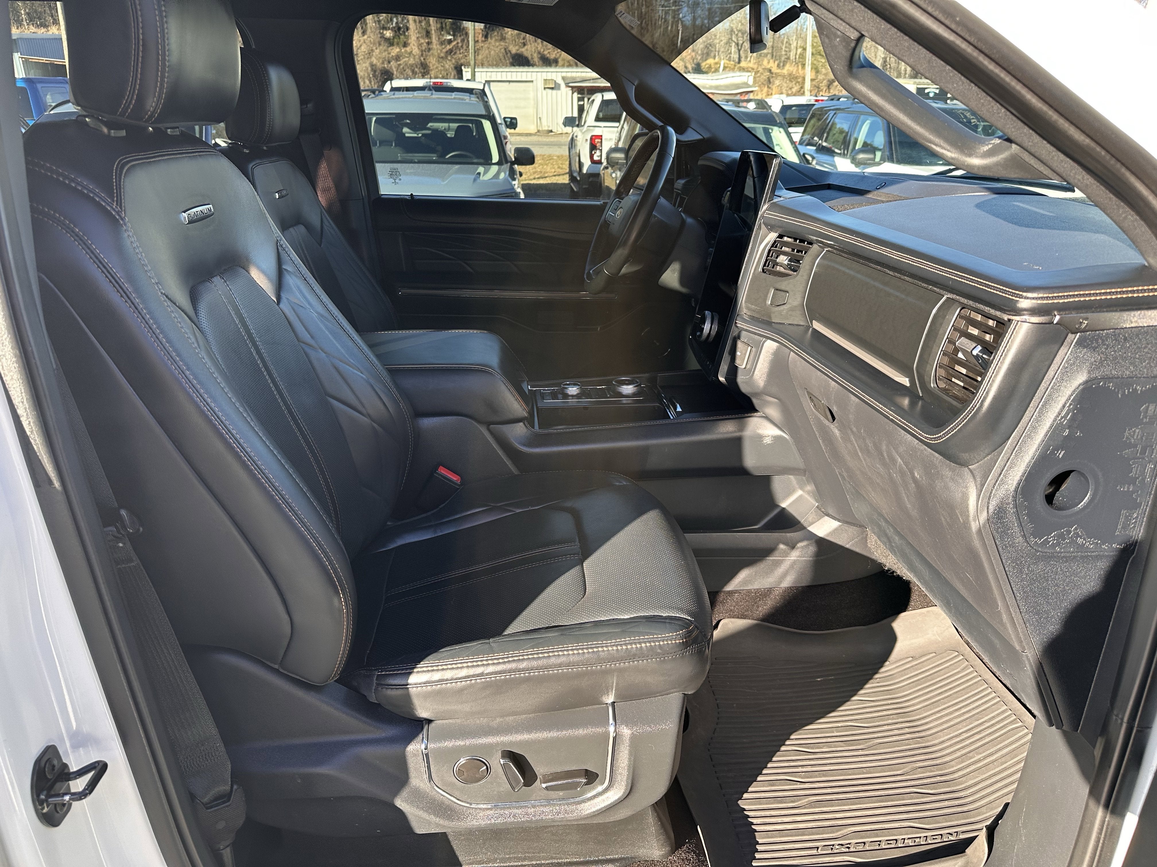 2022 Ford Expedition Max Platinum