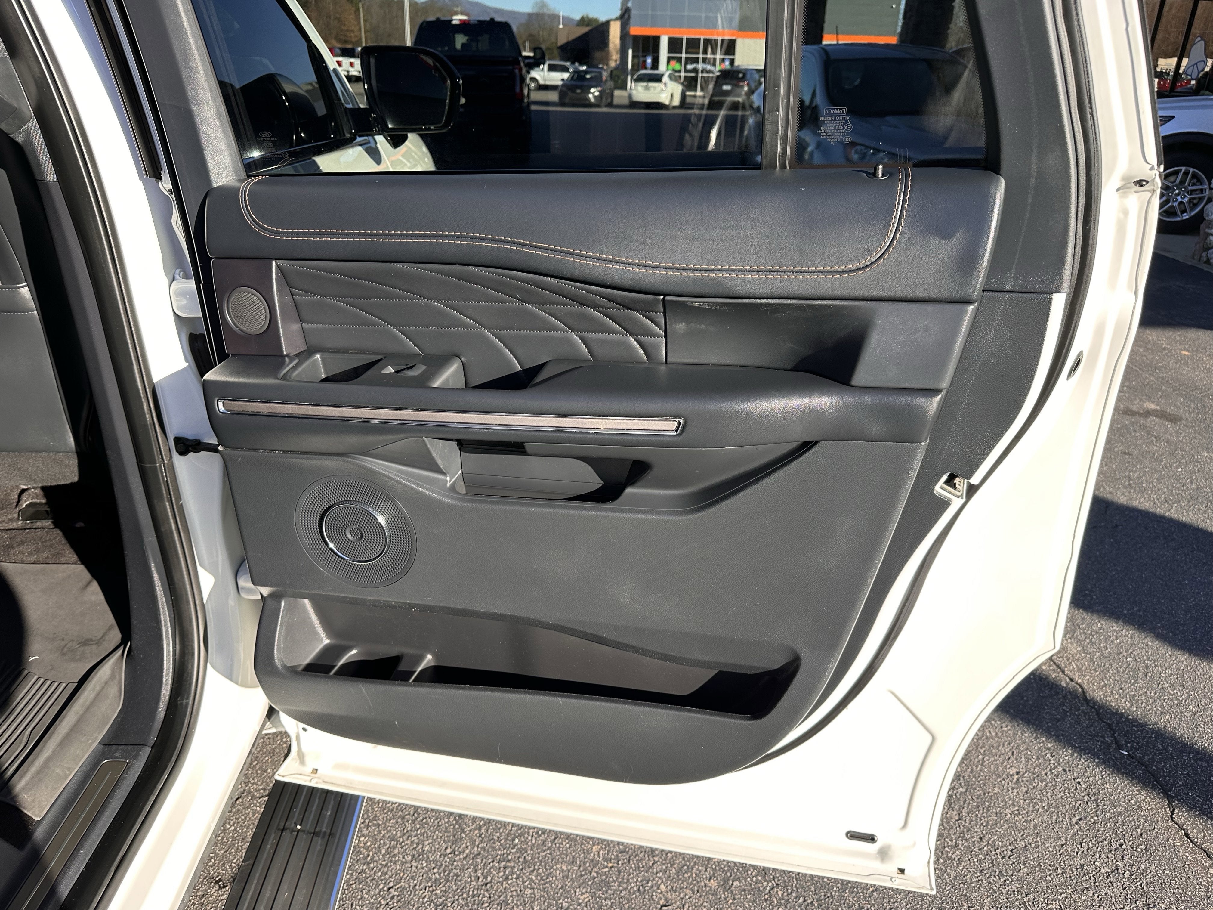 2022 Ford Expedition Max Platinum