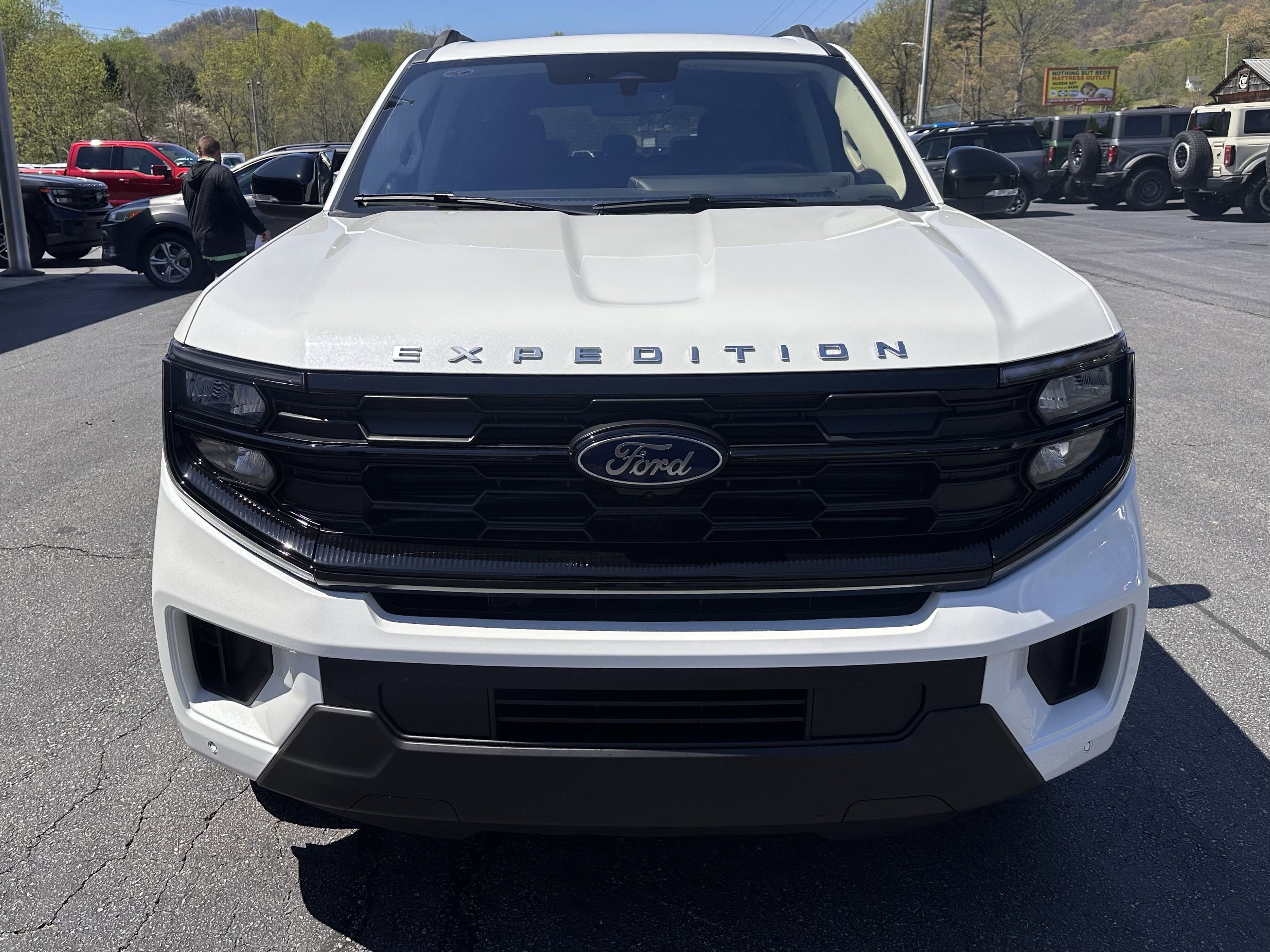 2025 Ford Expedition Active