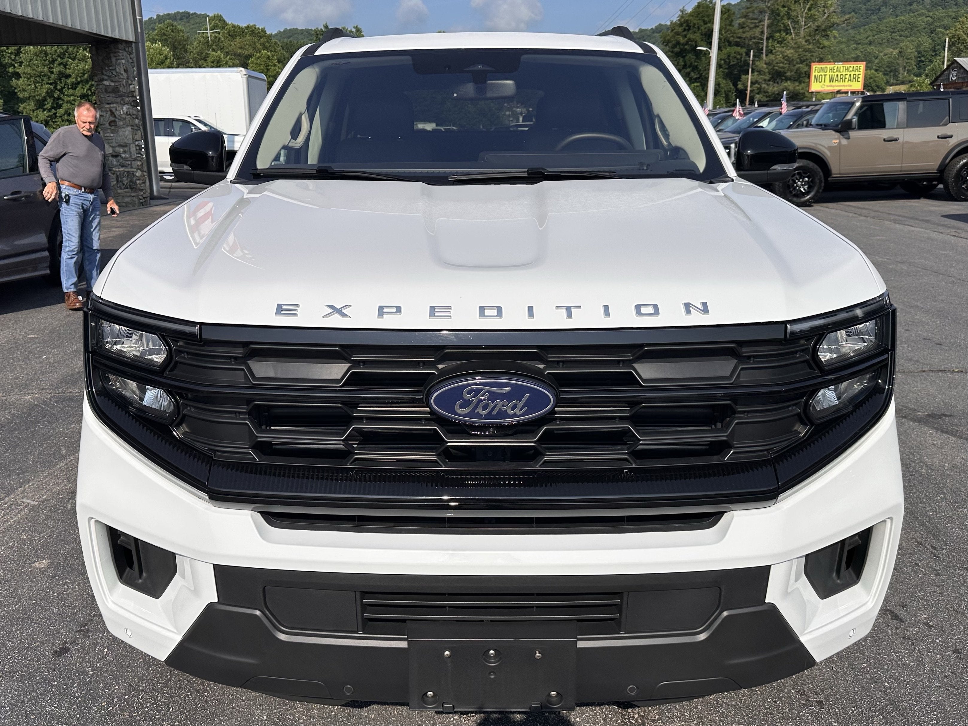 2025 Ford Expedition Active