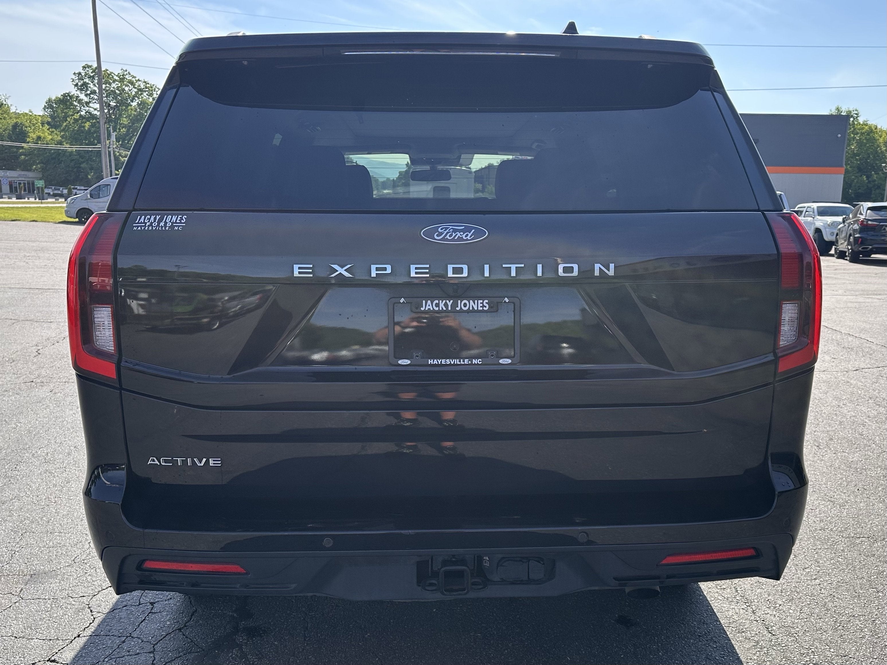2025 Ford Expedition Active
