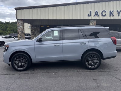 2027 Ford Expedition Platinum