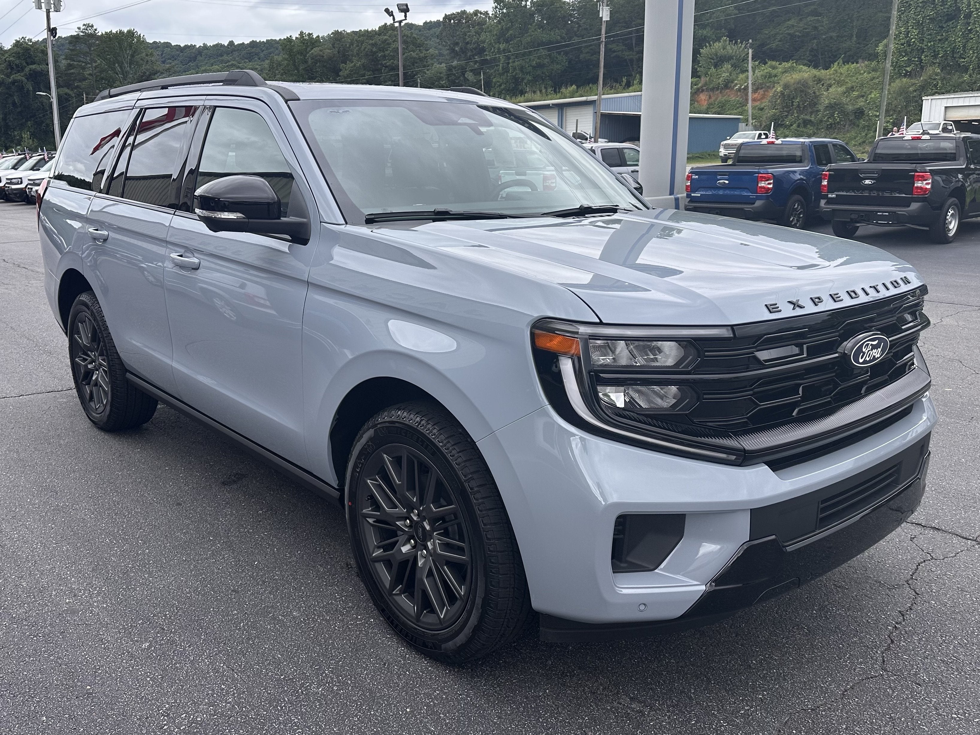 2027 Ford Expedition Platinum