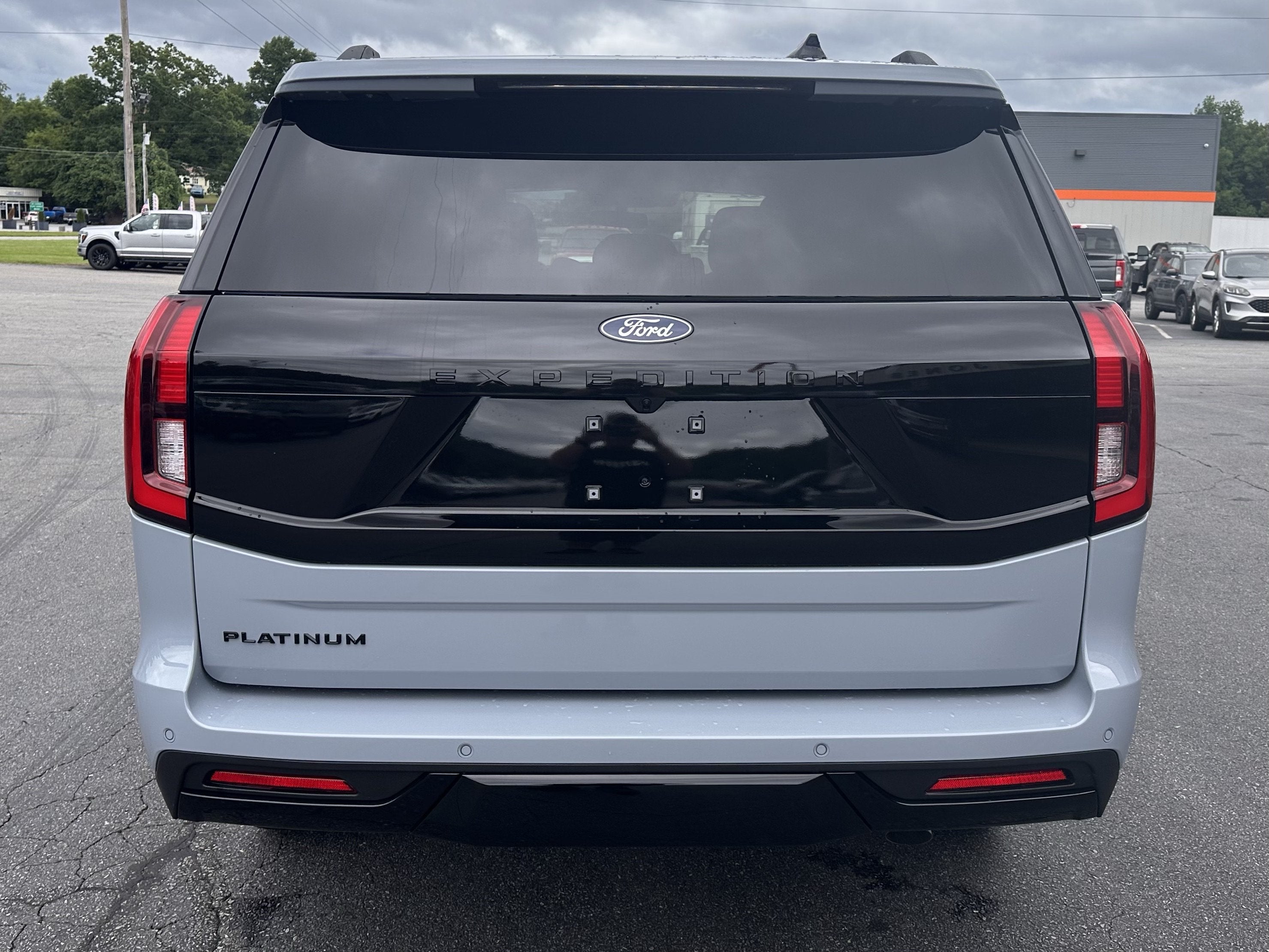 2027 Ford Expedition Platinum