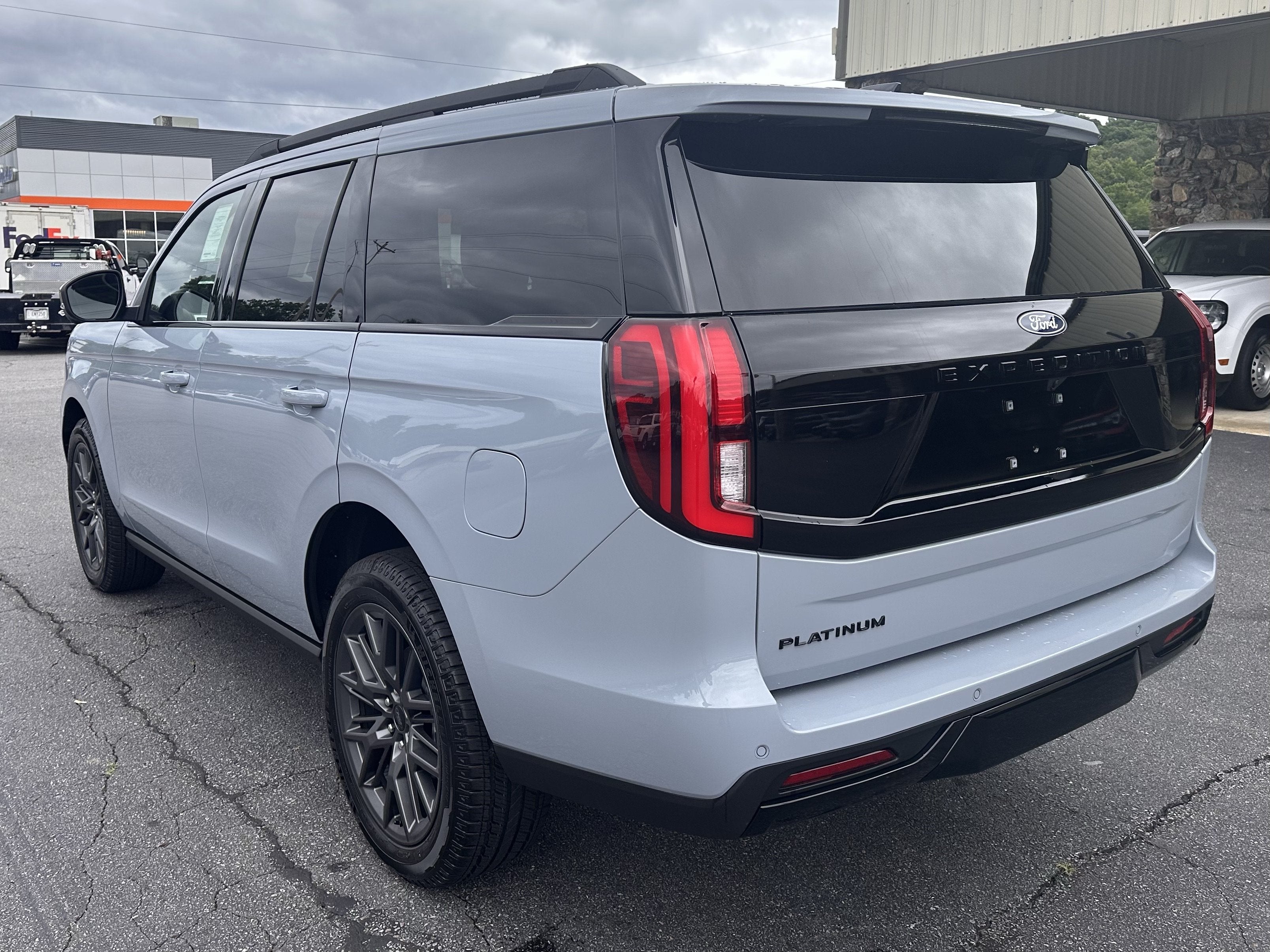 2027 Ford Expedition Platinum
