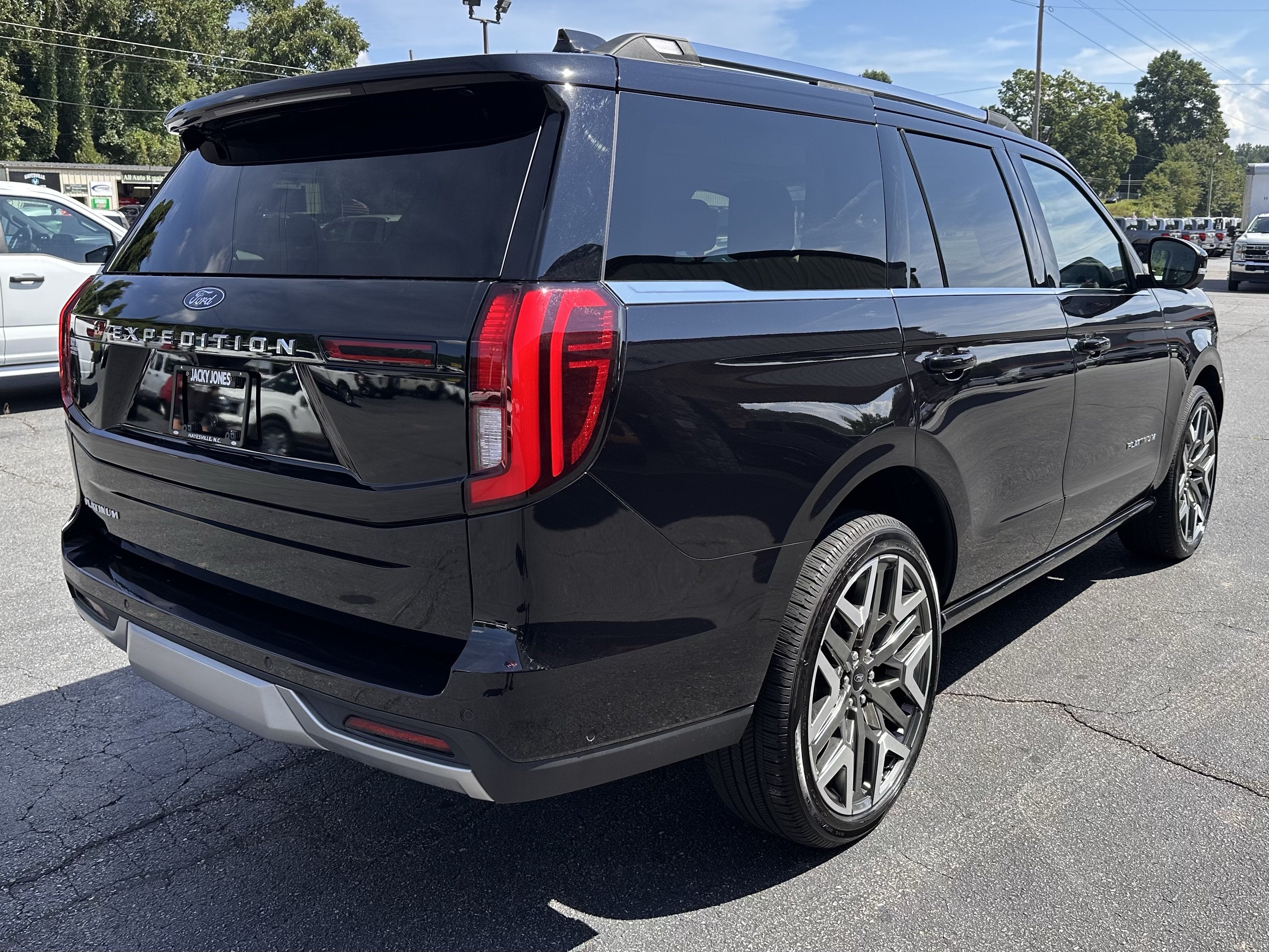 2025 Ford Expedition Platinum
