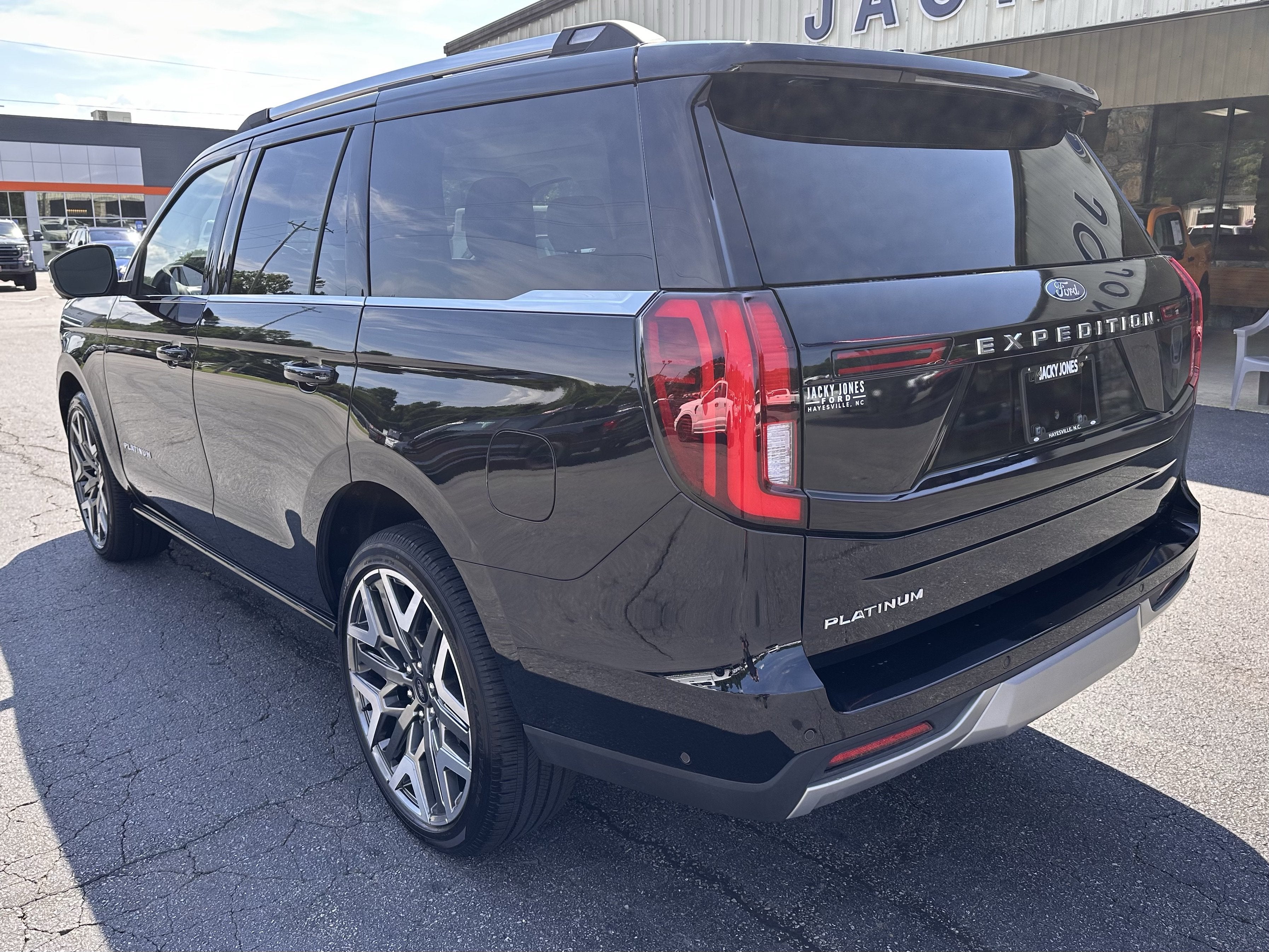 2025 Ford Expedition Platinum