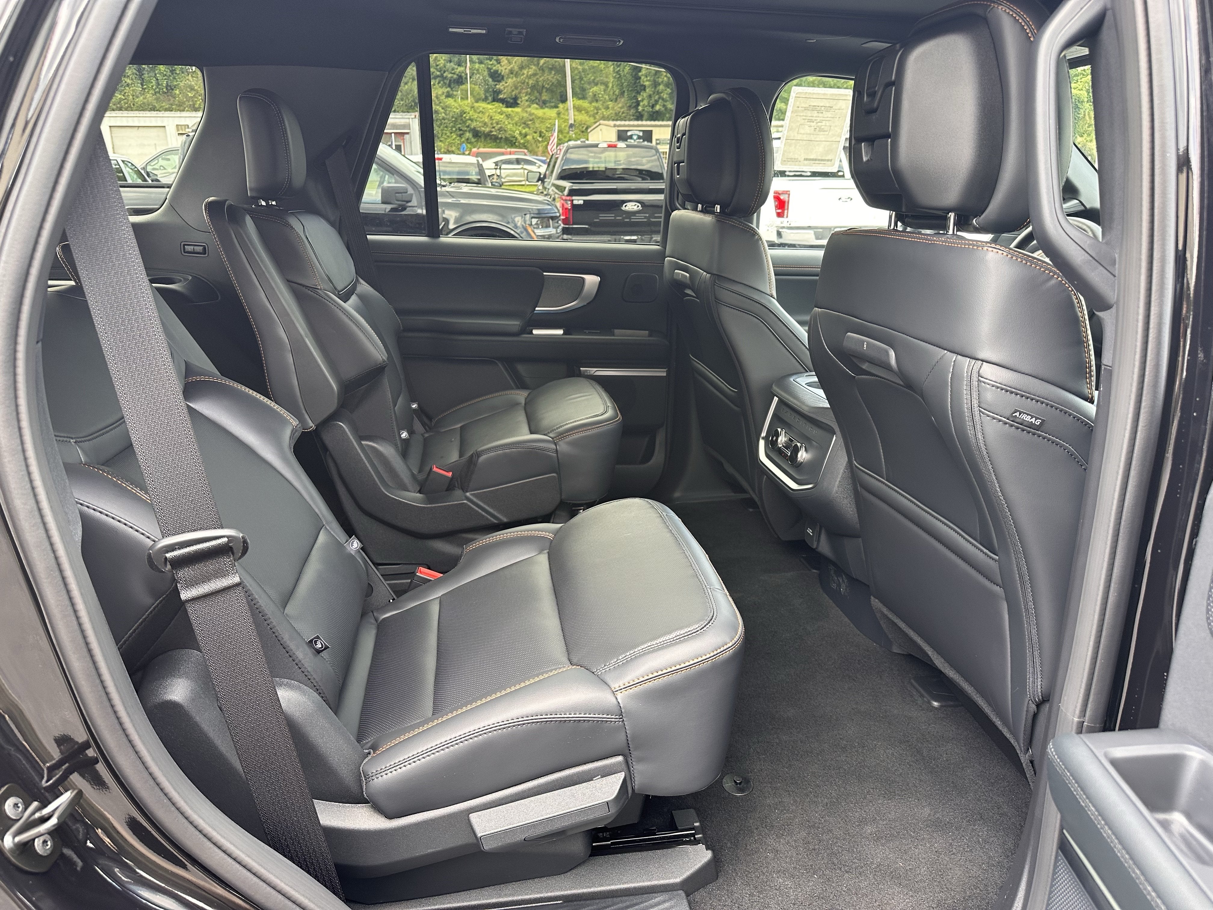 2027 Ford Expedition Tremor