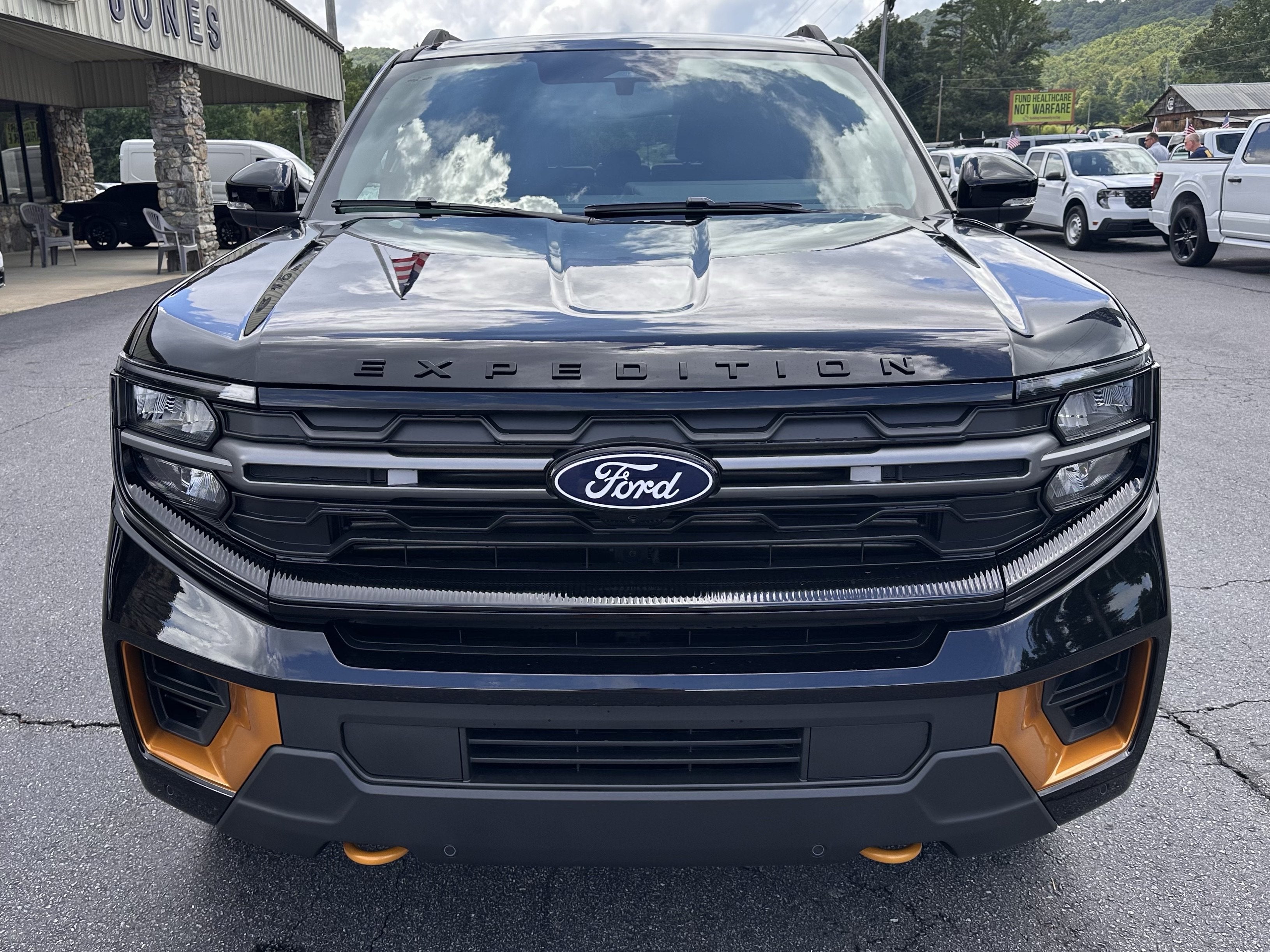 2027 Ford Expedition Tremor