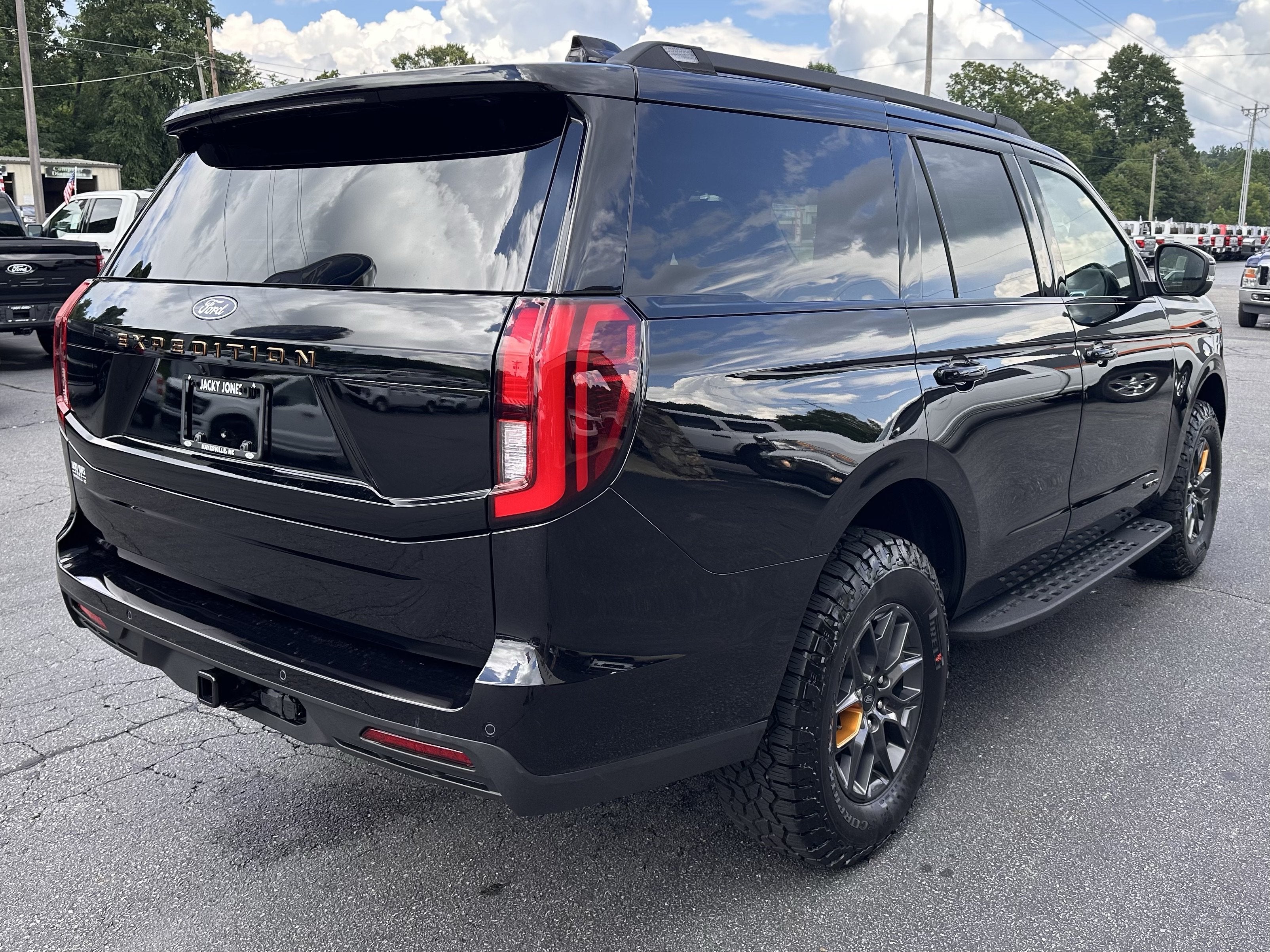 2027 Ford Expedition Tremor