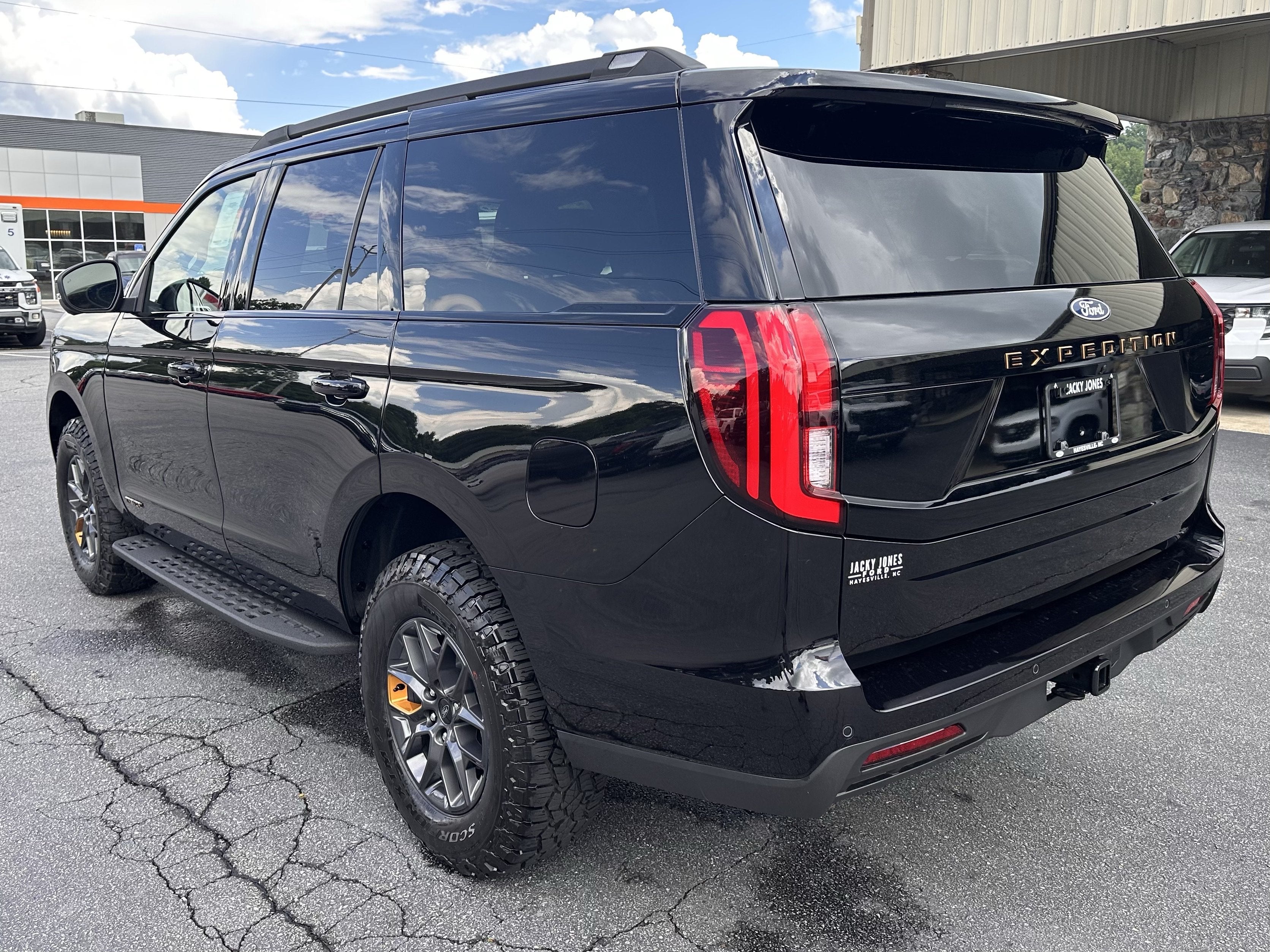 2027 Ford Expedition Tremor