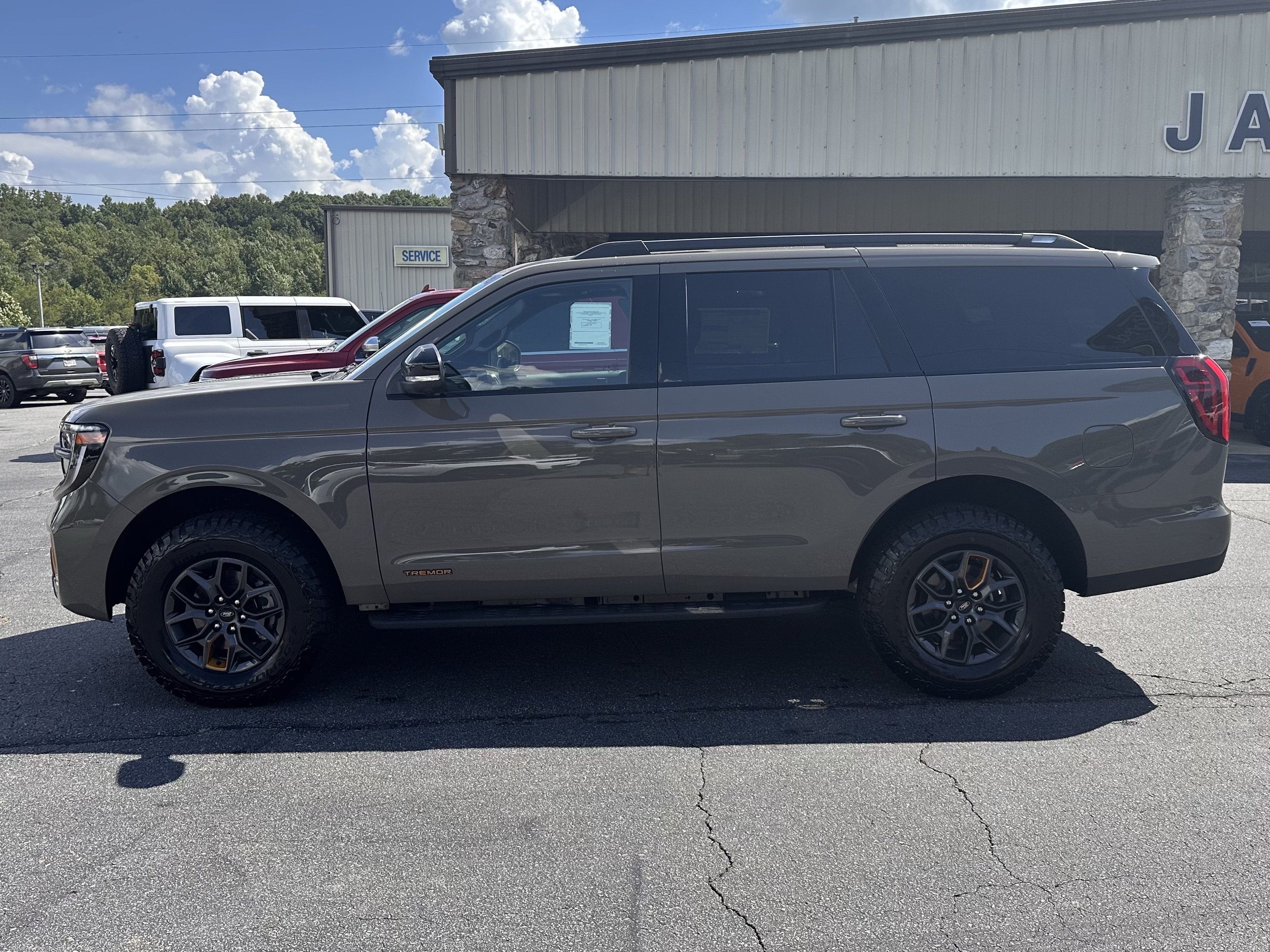 2027 Ford Expedition Tremor