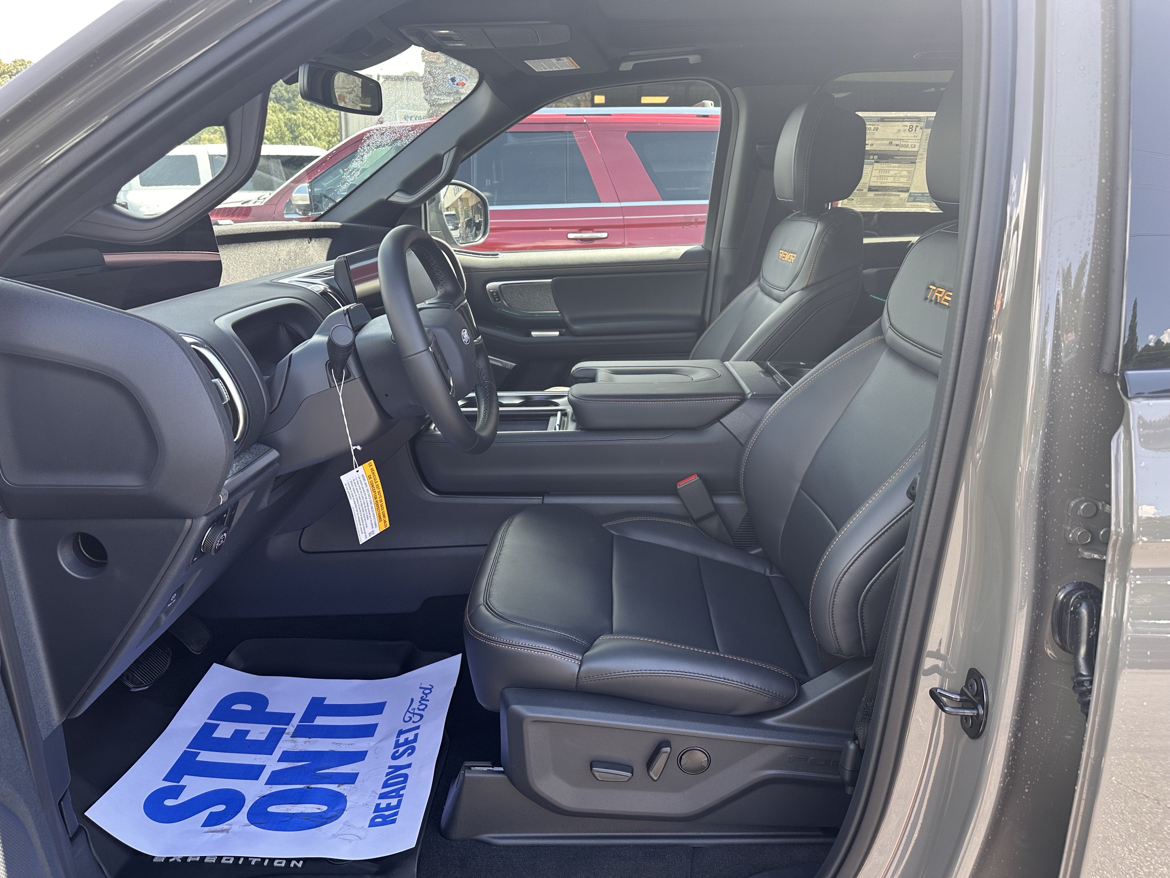 2027 Ford Expedition Tremor