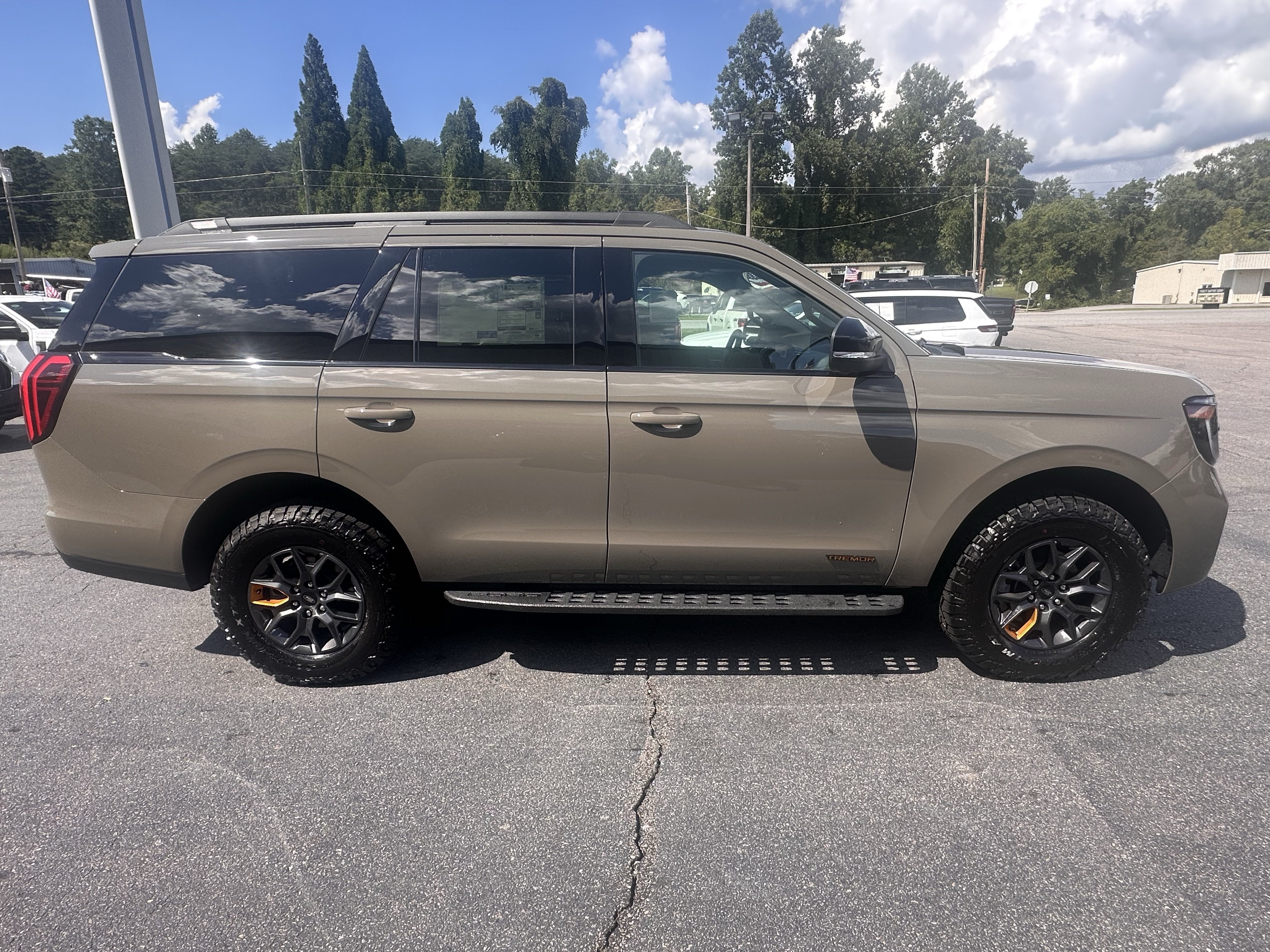 2027 Ford Expedition Tremor