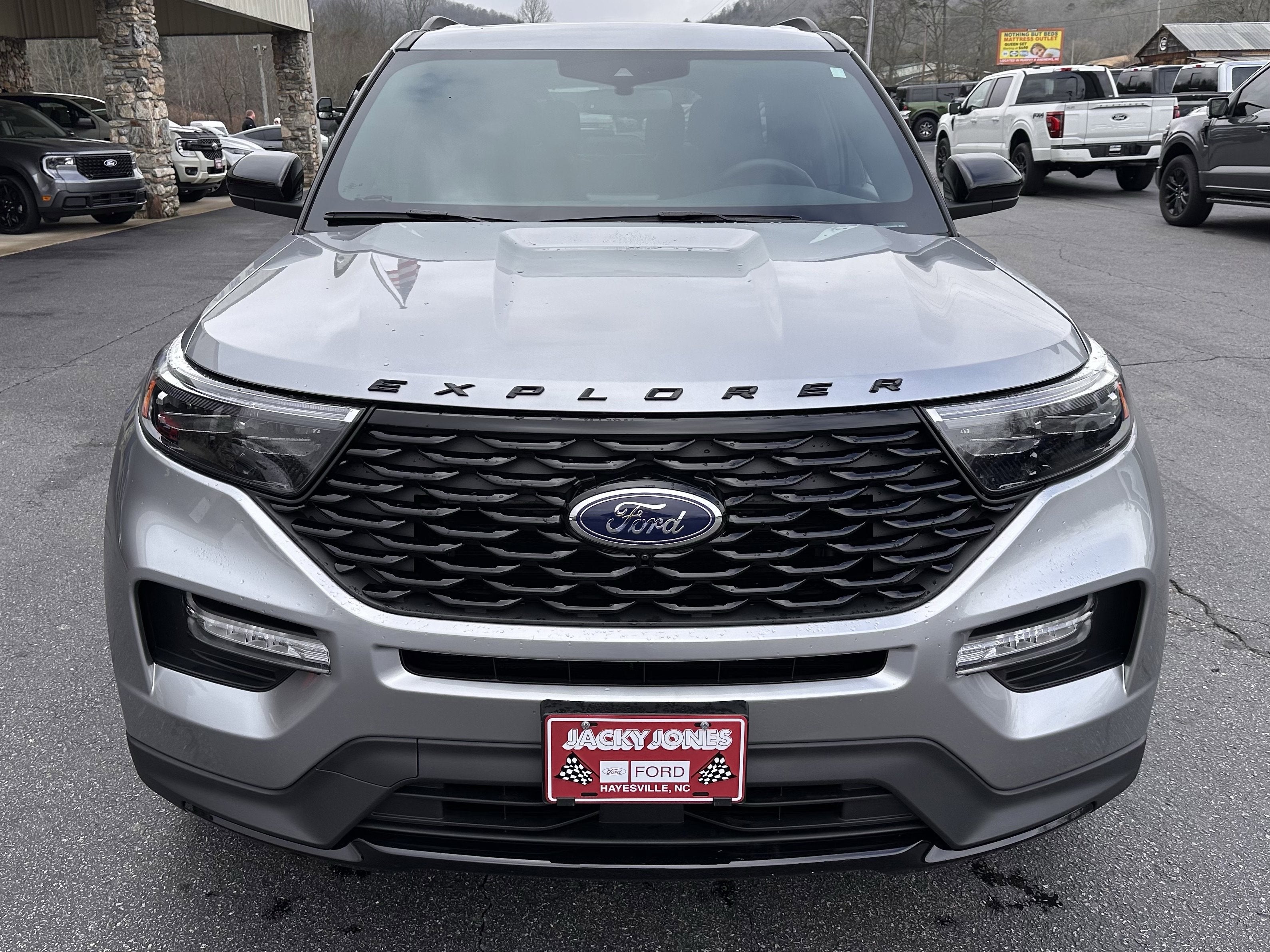 2023 Ford Explorer ST-Line